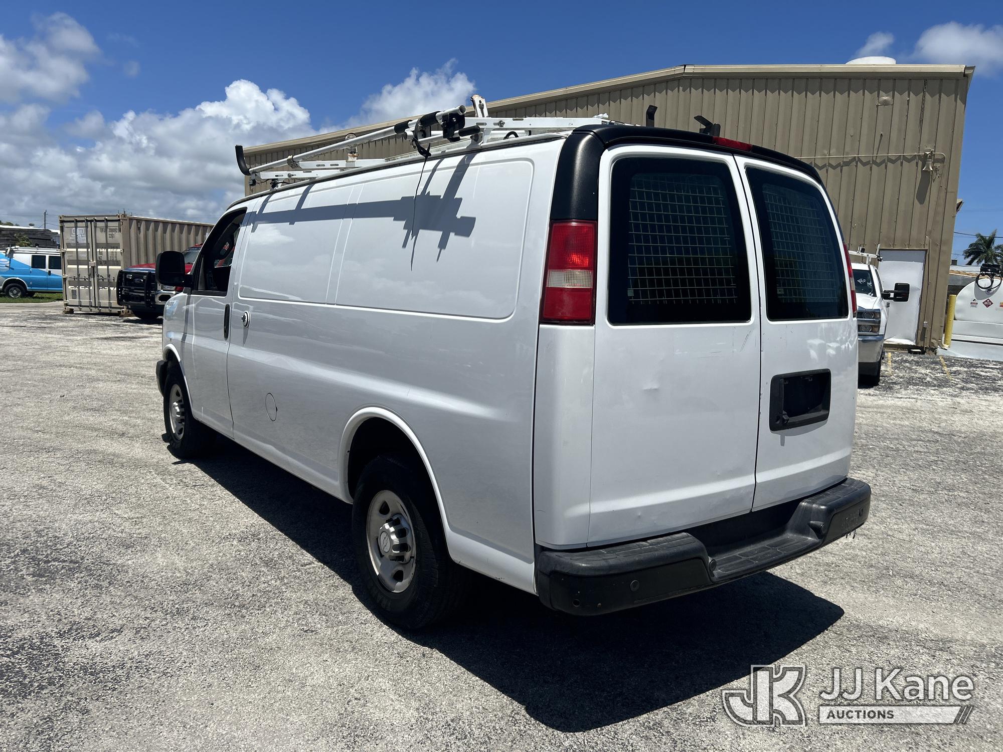 2016 Chevrolet EXPRESS G2500