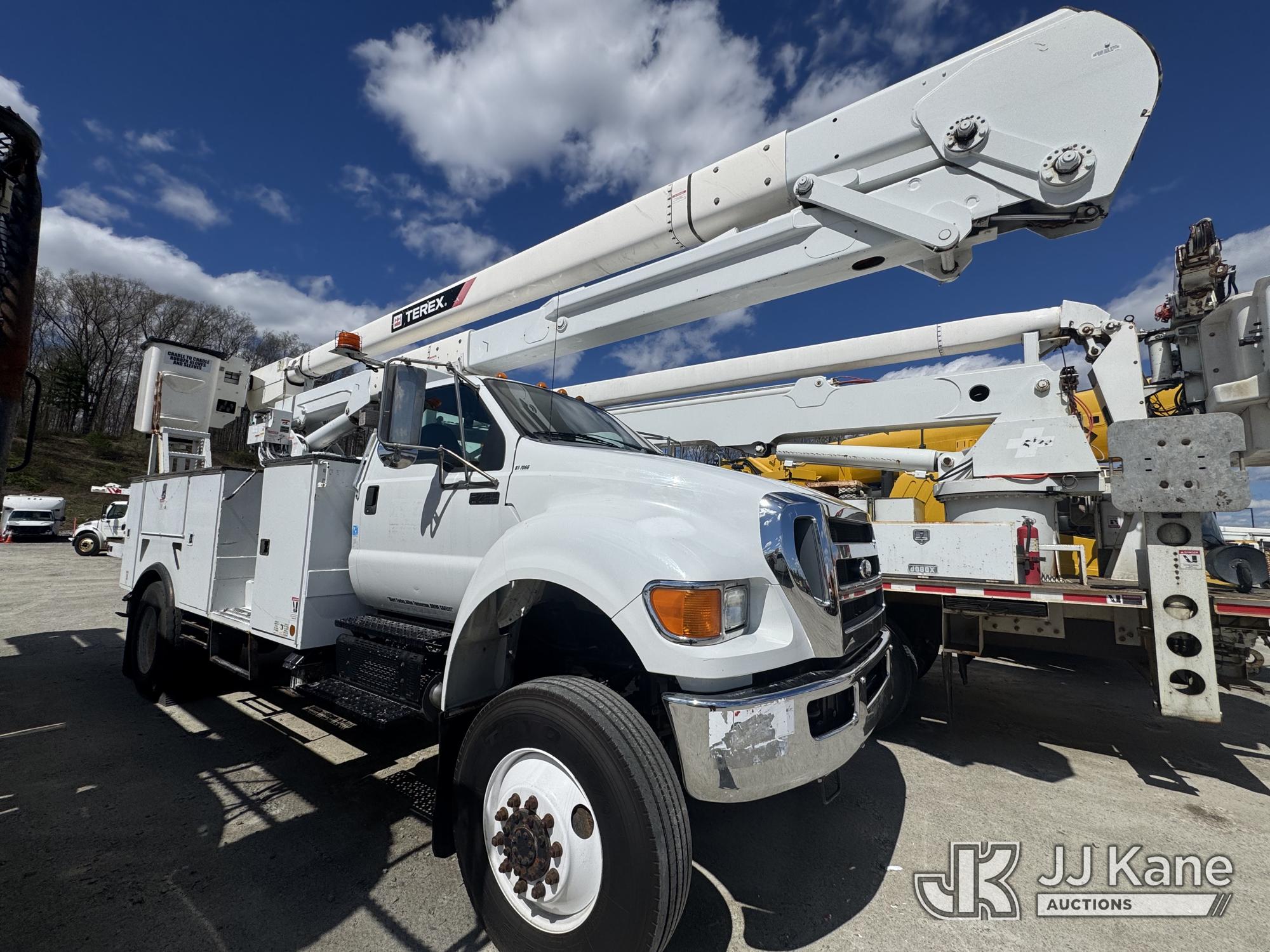 Photo of a 2015 Ford F750 4x4