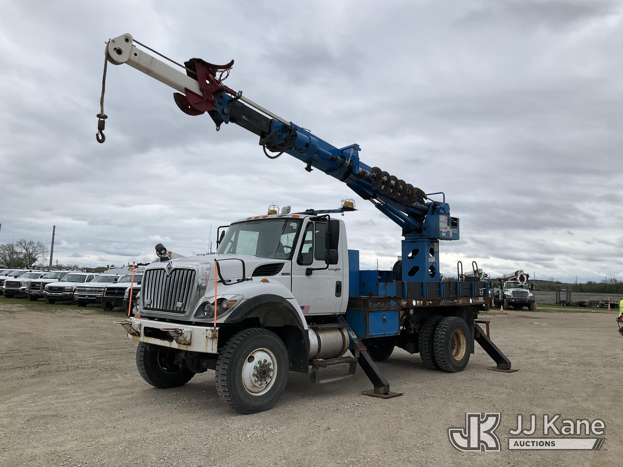 Photo of a 2013 International 7300