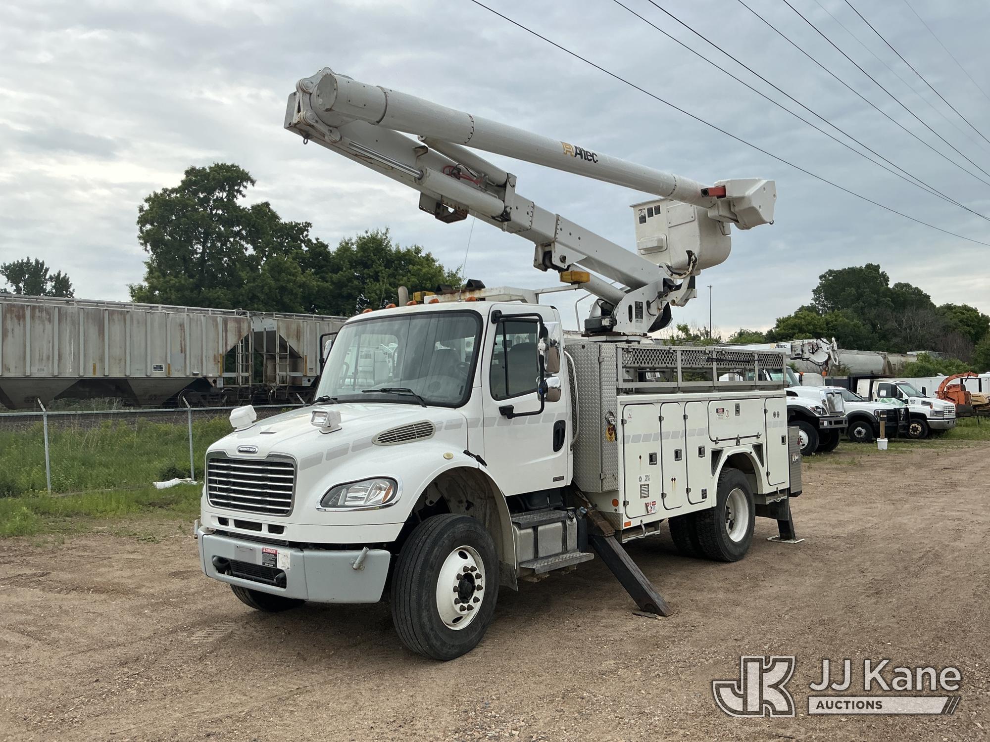 2012 Freightliner M2 106