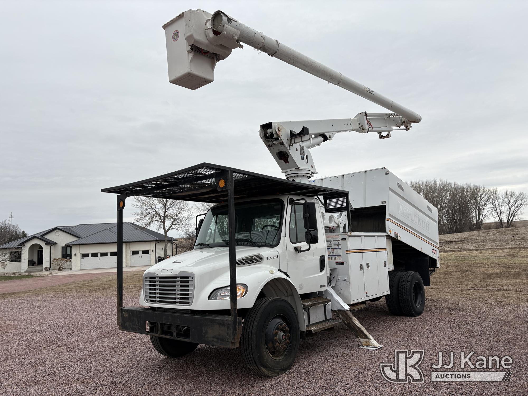 Photo of a 2011 Freightliner M2 106