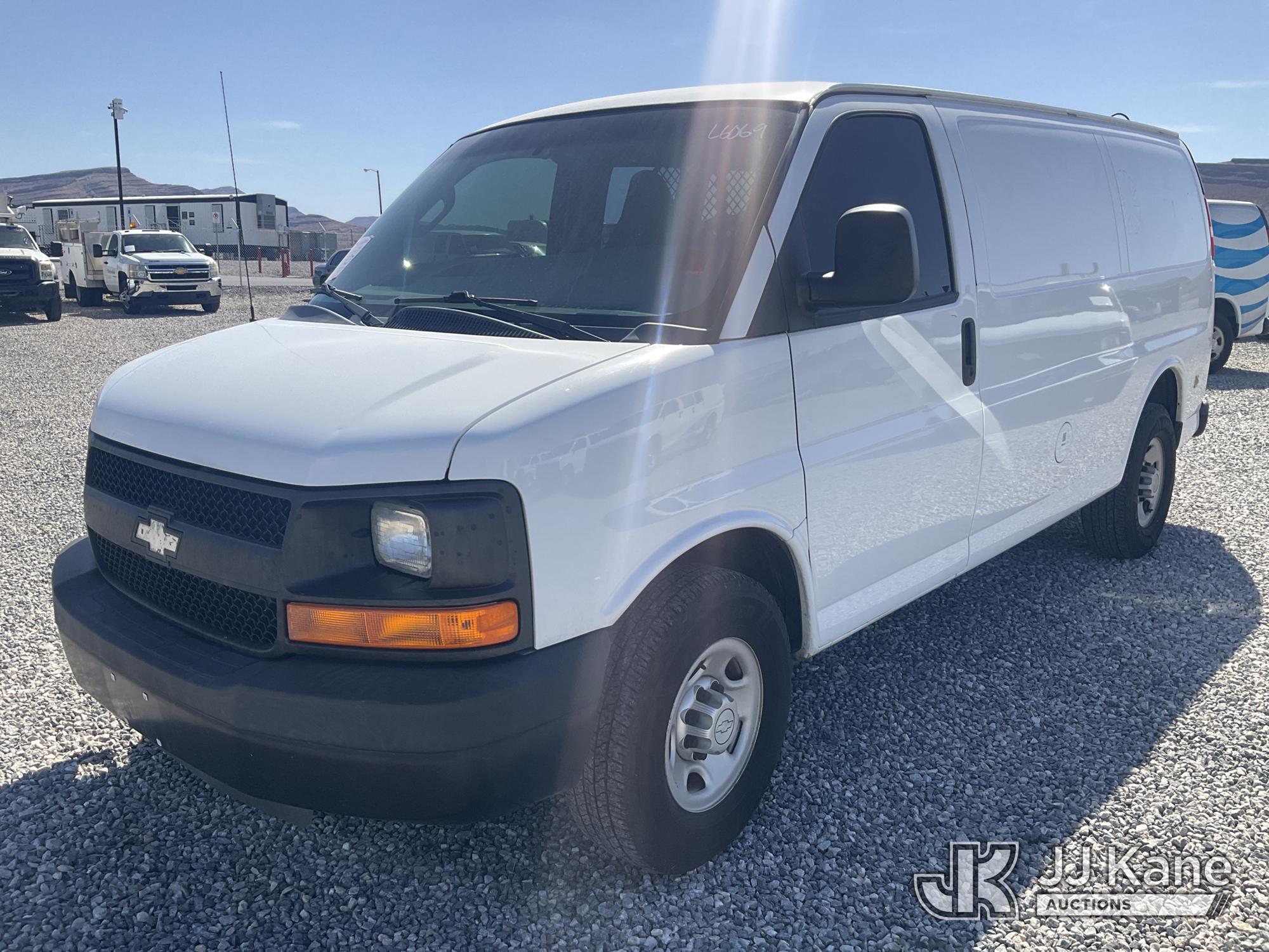 Photo of a 2016 Chevrolet Express G2500