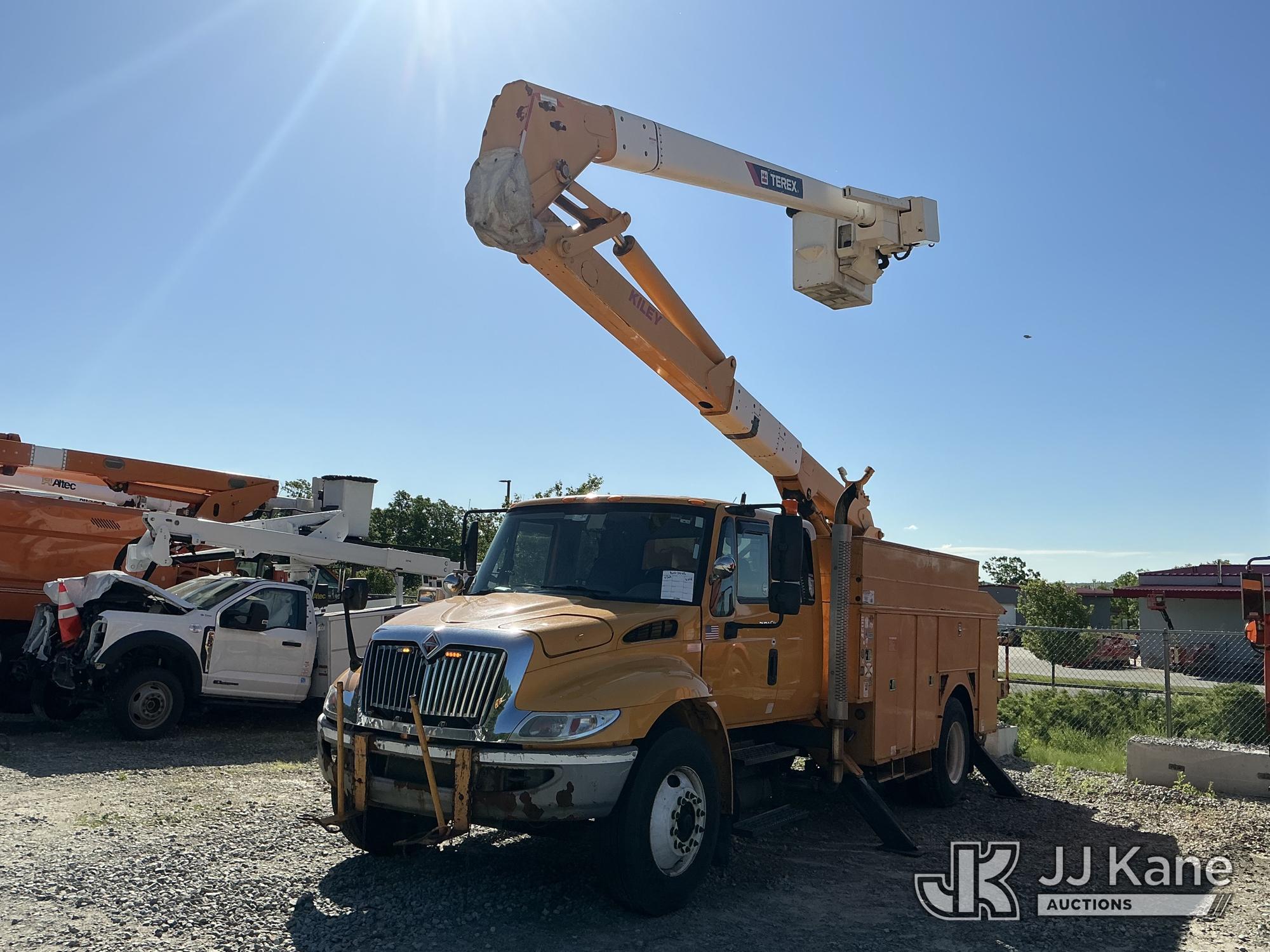 Photo of a 2014 International 4300