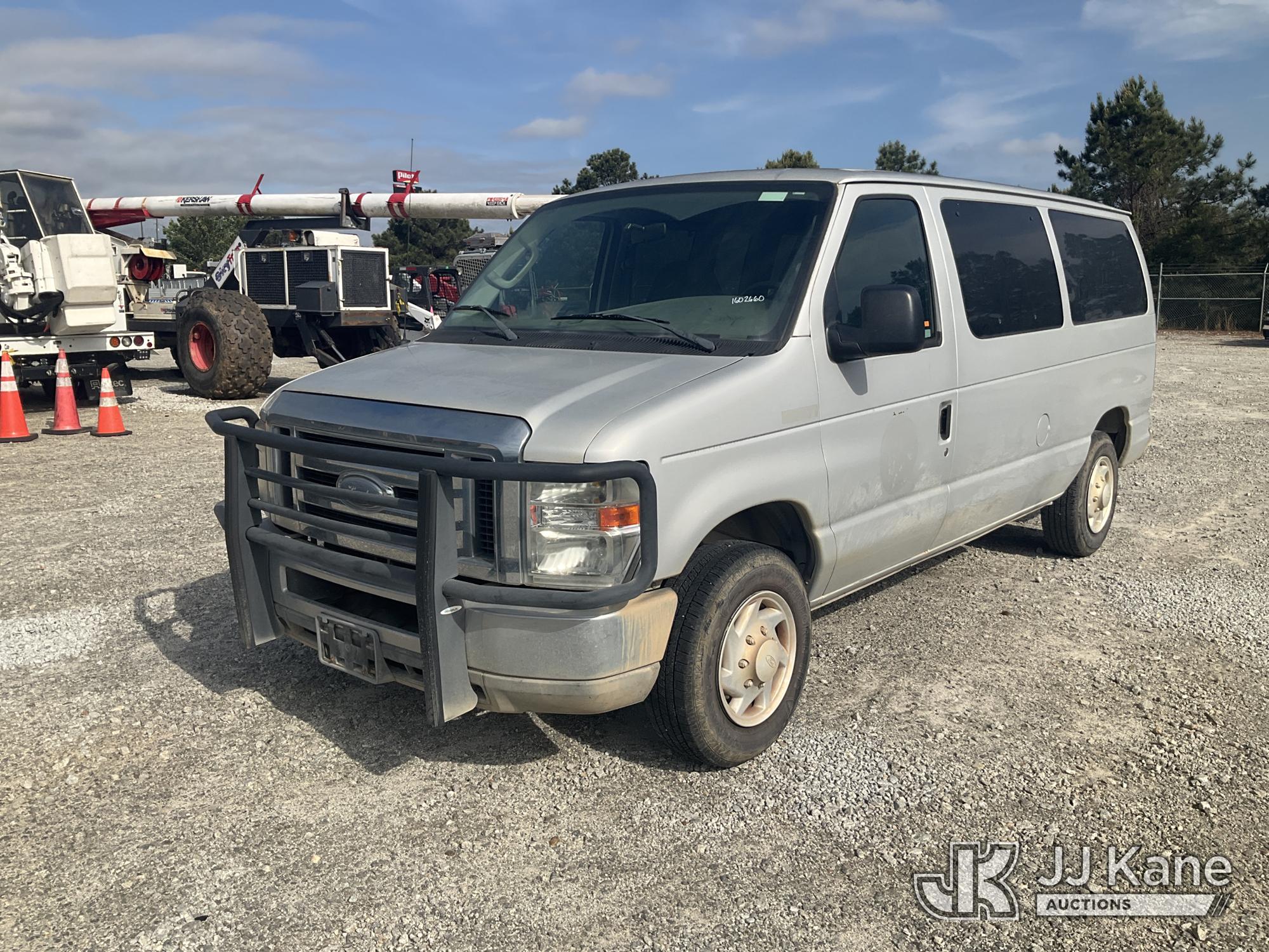 Photo of a 2008 Ford E150