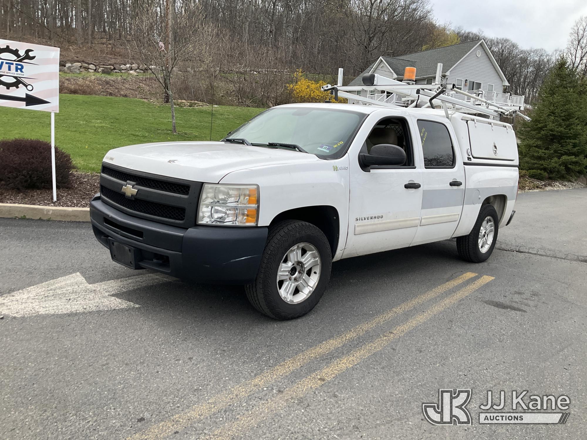 Photo of a 2010 Chevrolet Silverado 1500 2WD Hybrid