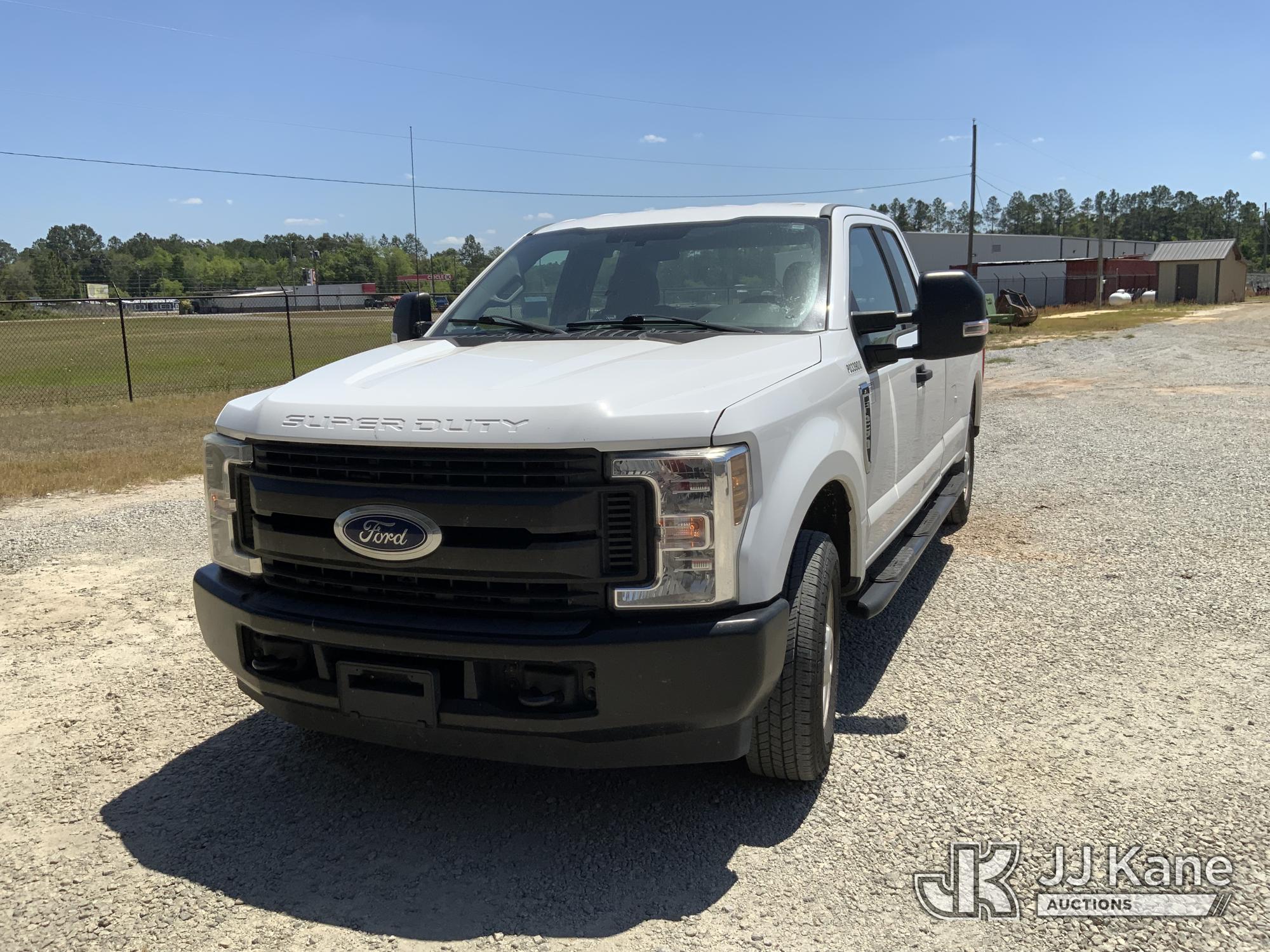 2019 Ford F250 Extended-Cab Pickup Truck
