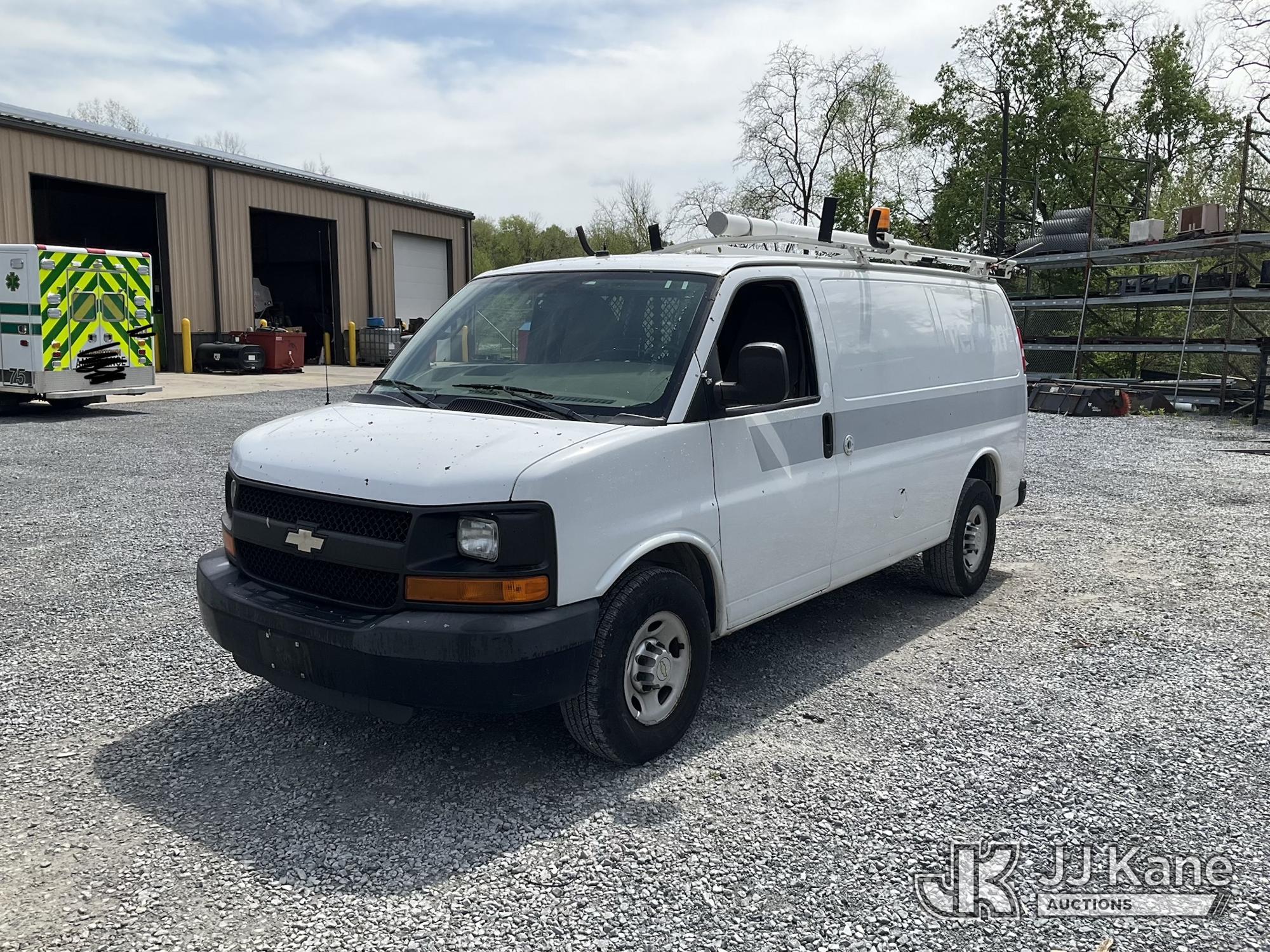 Photo of a 2011 Chevrolet Express G2500