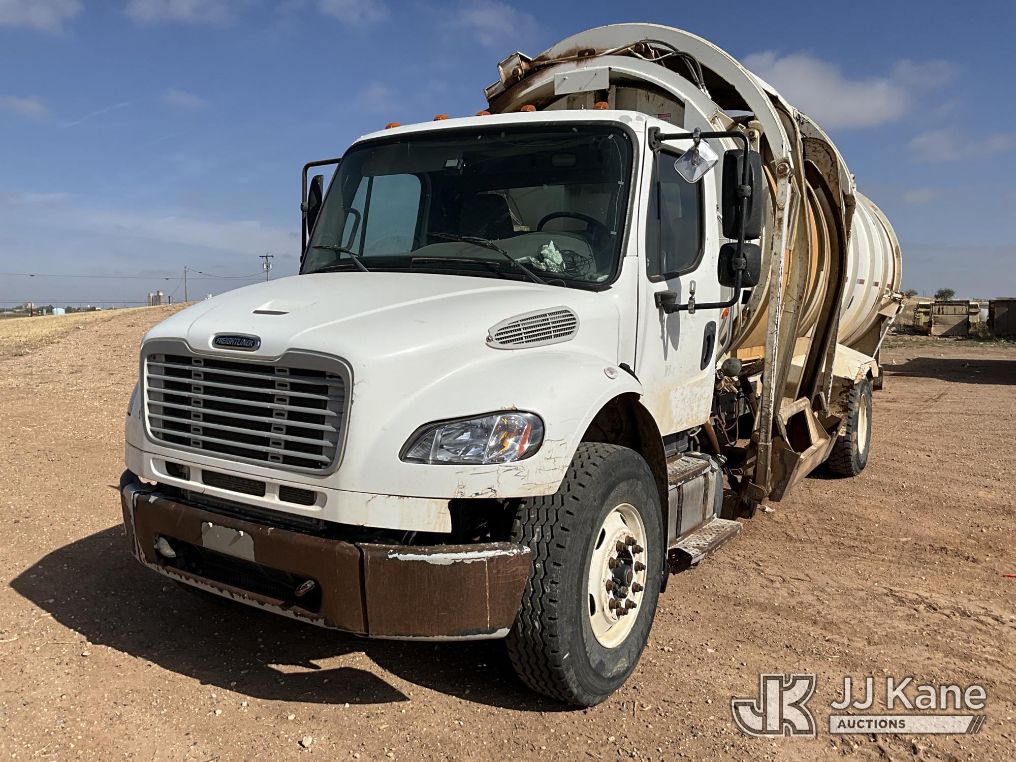 Photo of a 2016 Freightliner M2 106