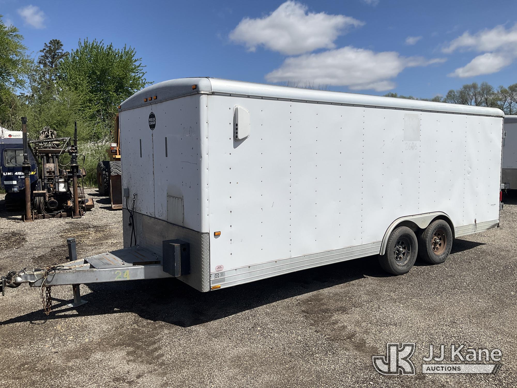 Photo of a 2002 Wells Cargo EW2022W