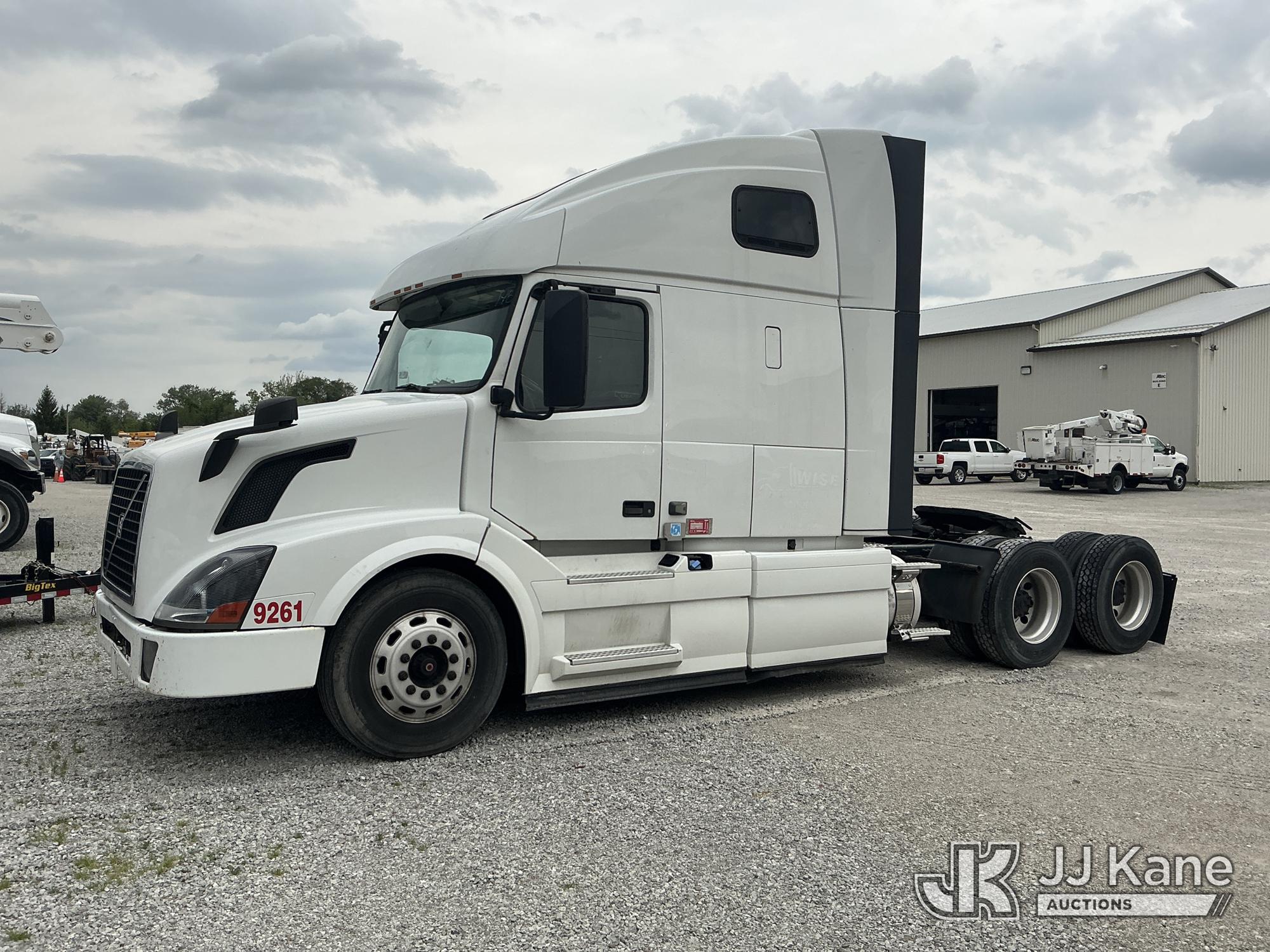 Photo of a 2015 Volvo VNL