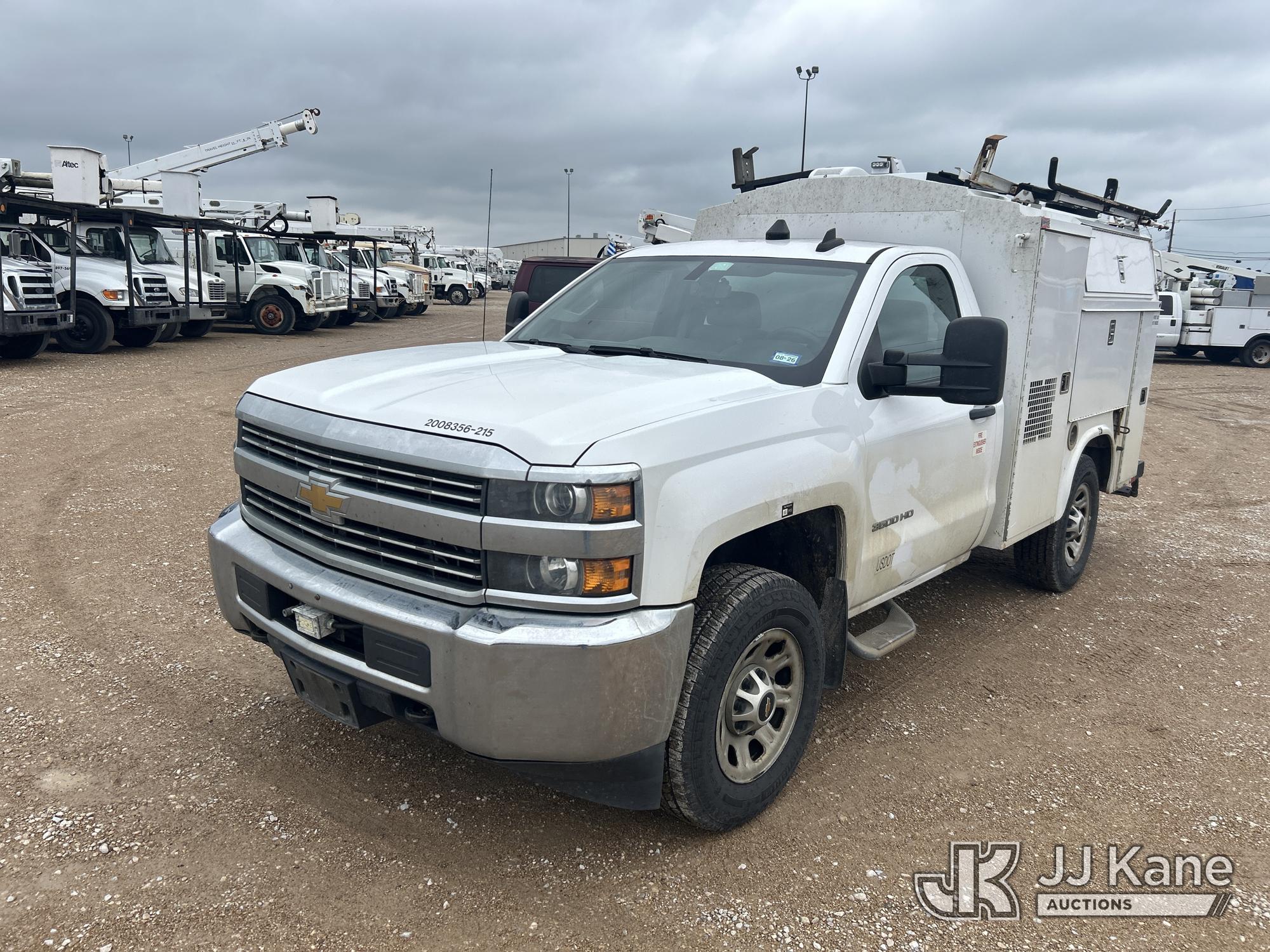 2015 Chevrolet Silverado 3500HD Enclosed Service Truck