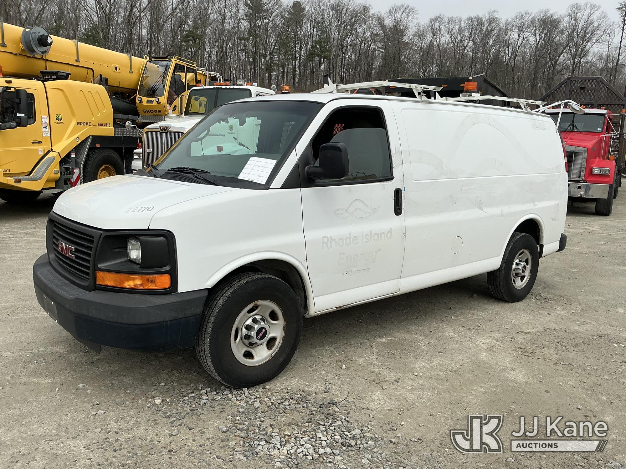 Photo of a 2014 GMC Savana G2500