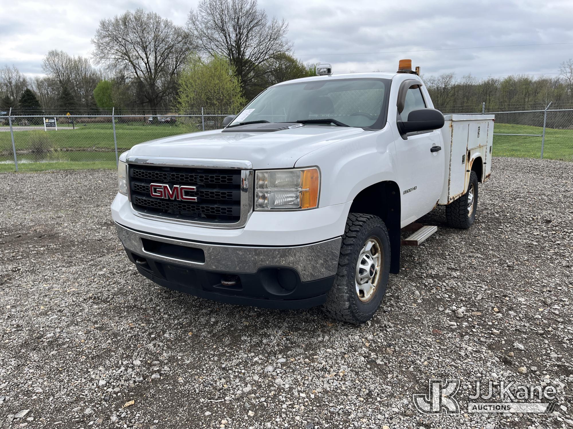 Photo of a 2013 GMC Sierra 2500HD 4x4