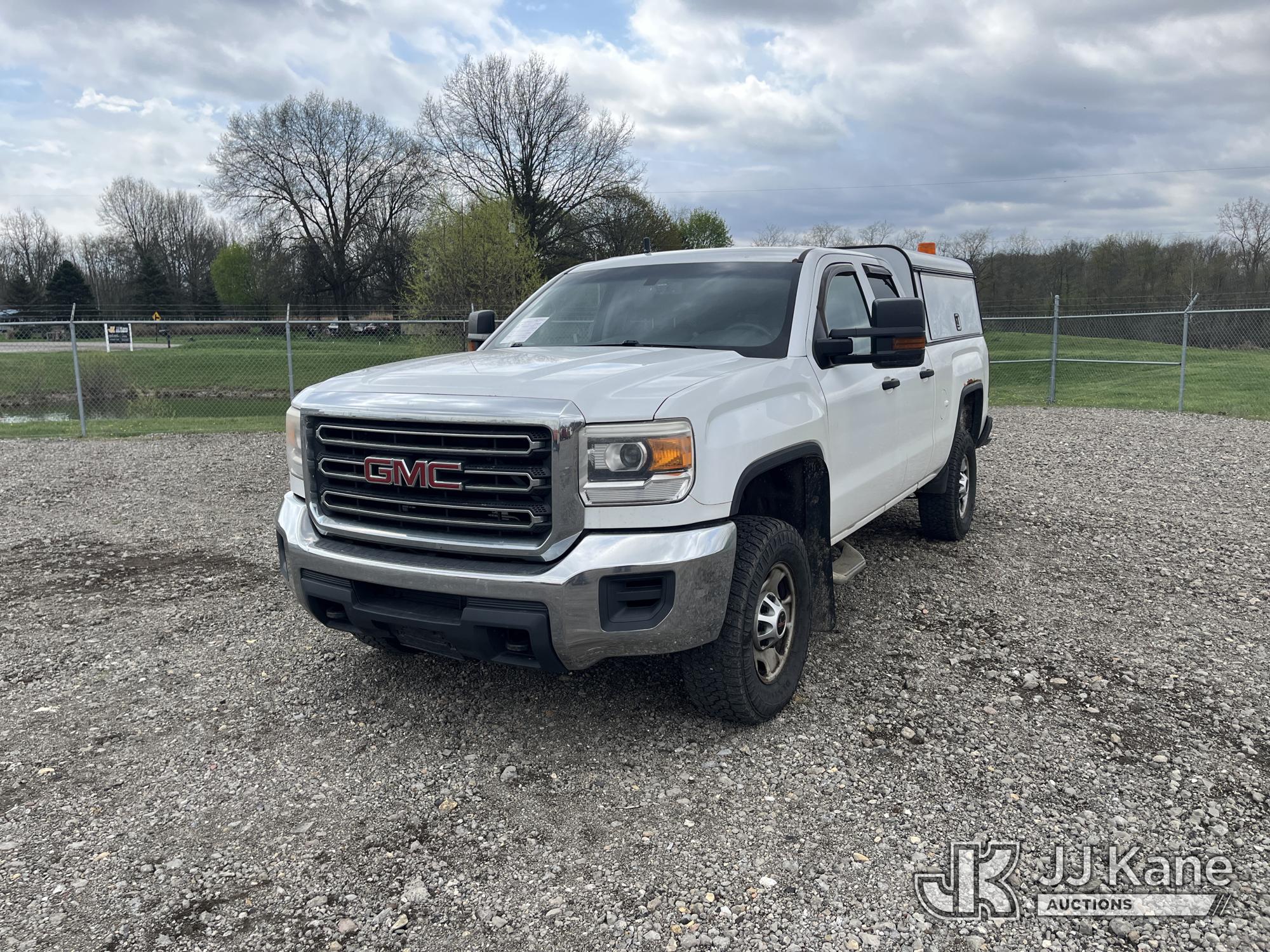 Photo of a 2015 GMC Sierra 2500HD 4x4