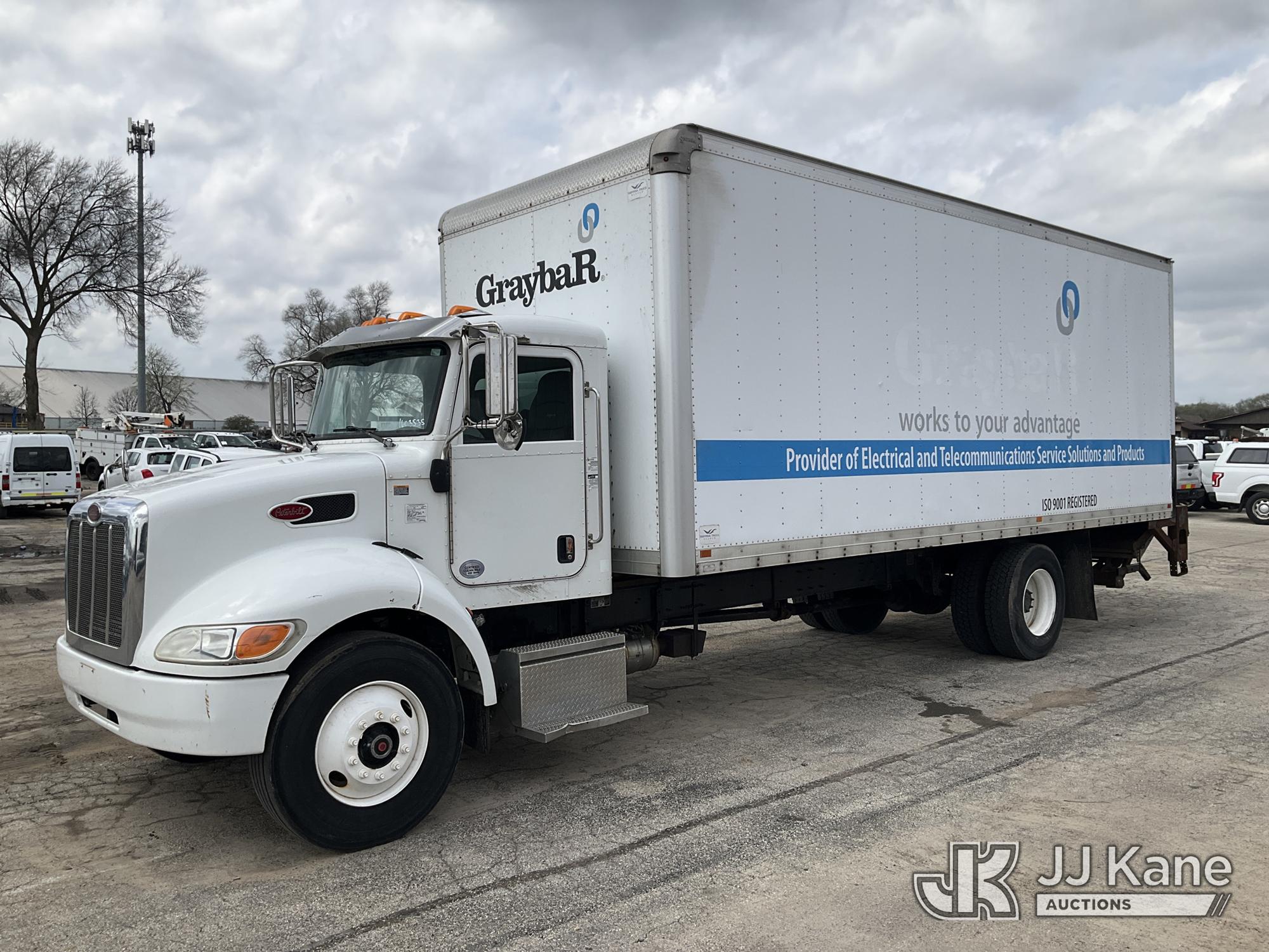 Photo of a 2017 Peterbilt 337