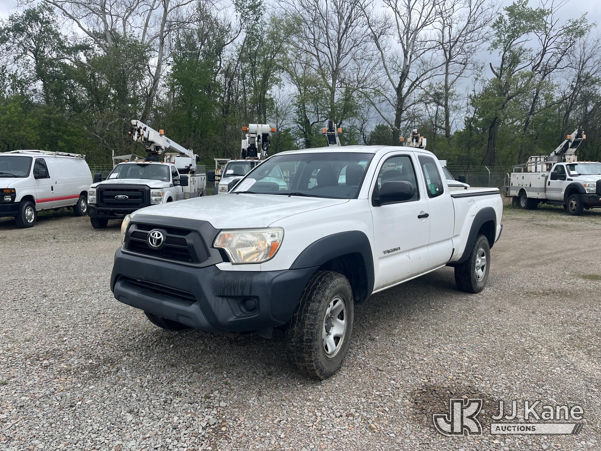 Photo of a 2015 Toyota Tacoma 4x4