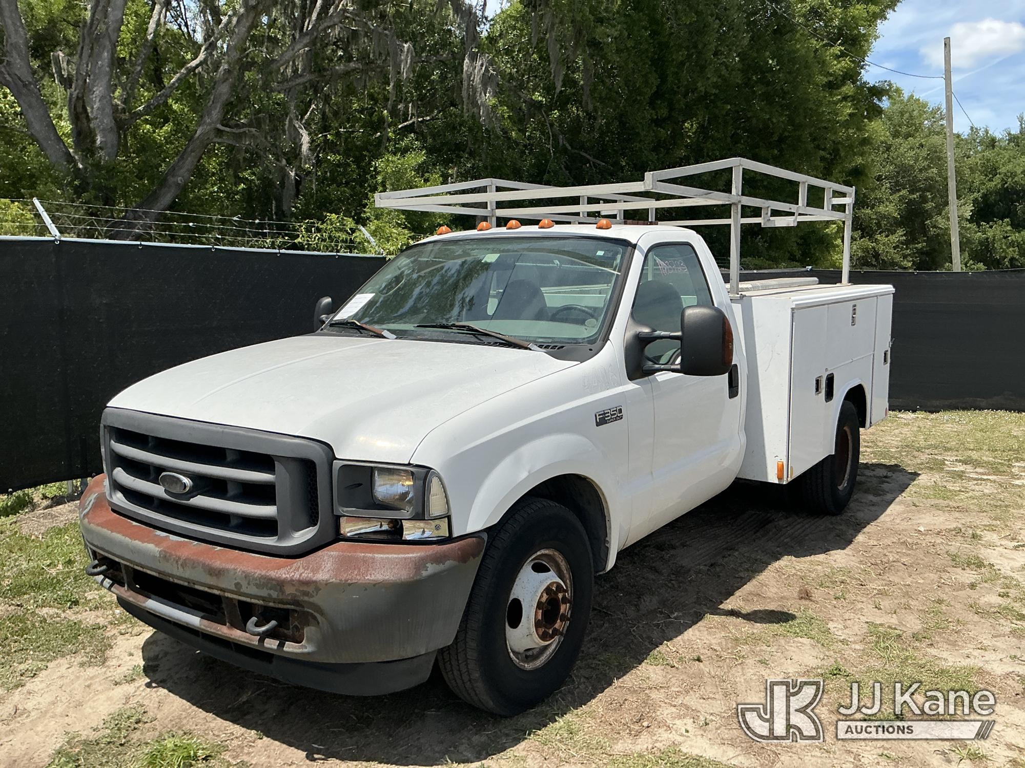 Photo of a 2004 Ford F350