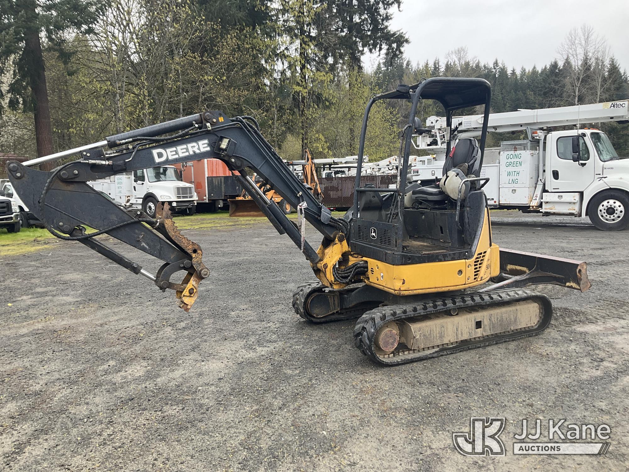 Photo of a 2001 John Deere 35D