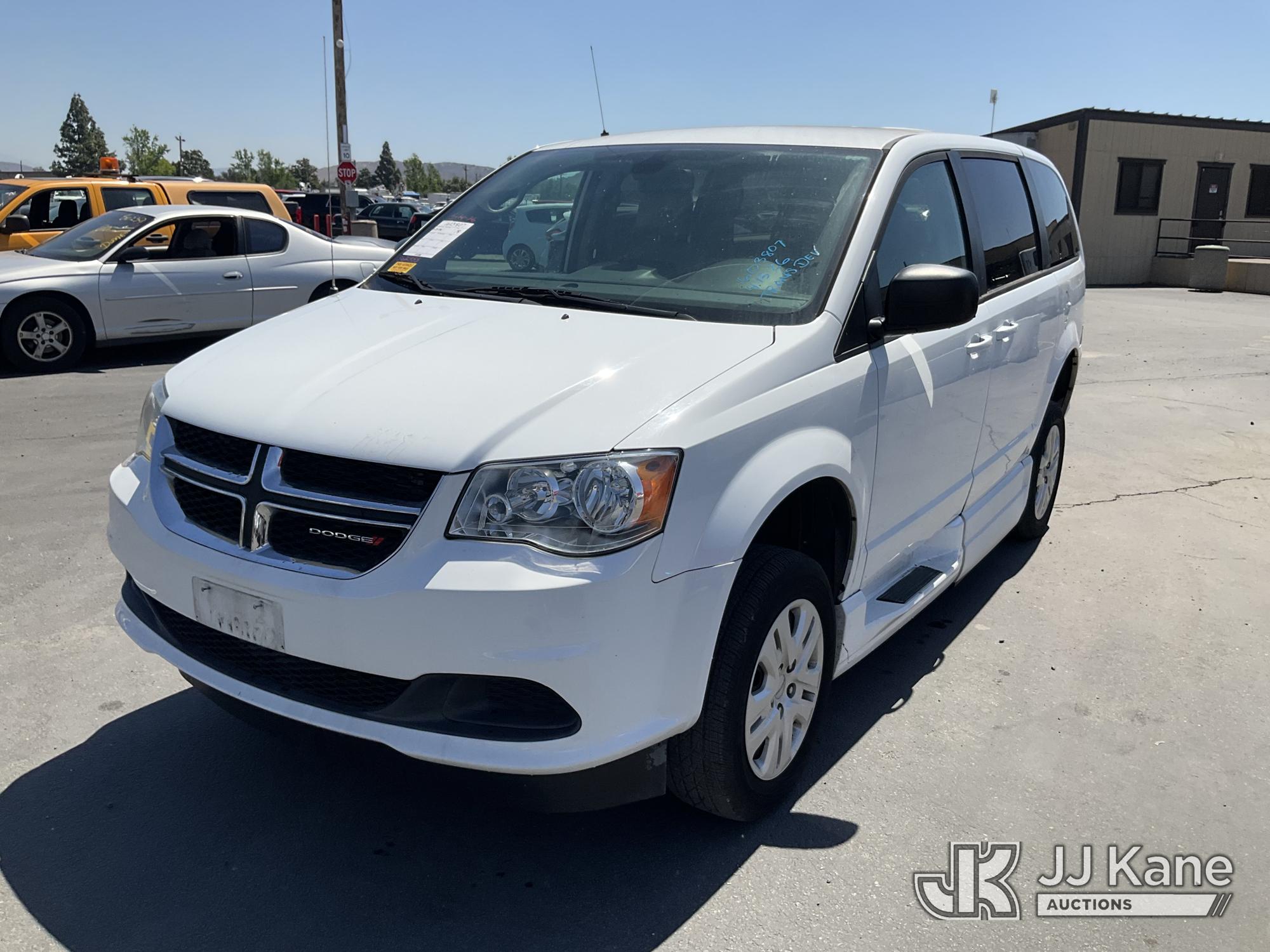 Photo of a 2018 Dodge Grand Caravan