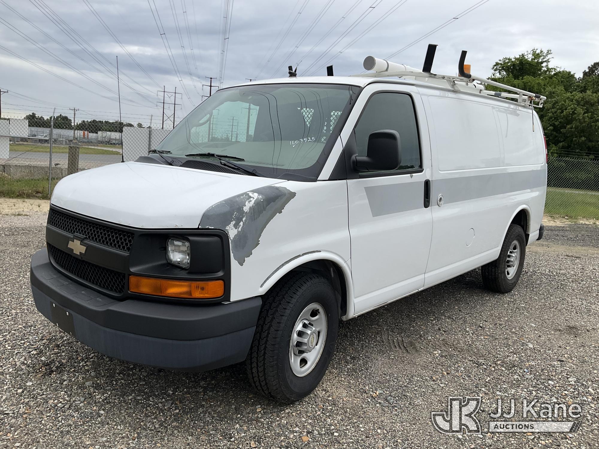 Photo of a 2011 Chevrolet Express G2500