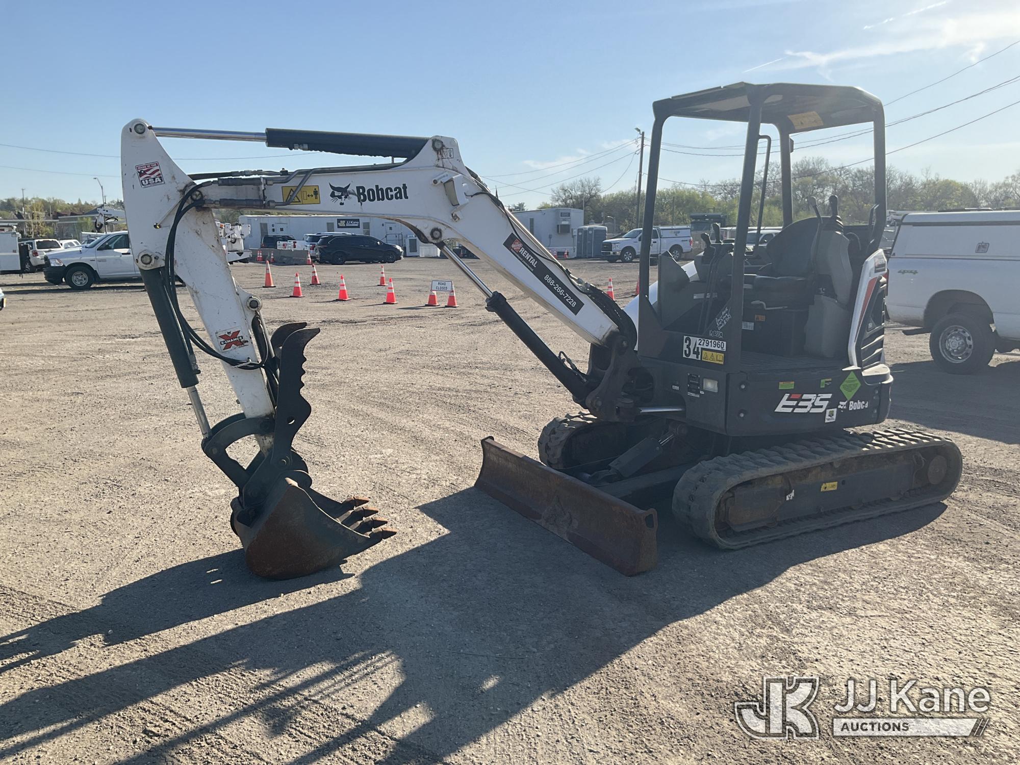 Photo of a 2019 Bobcat E35I