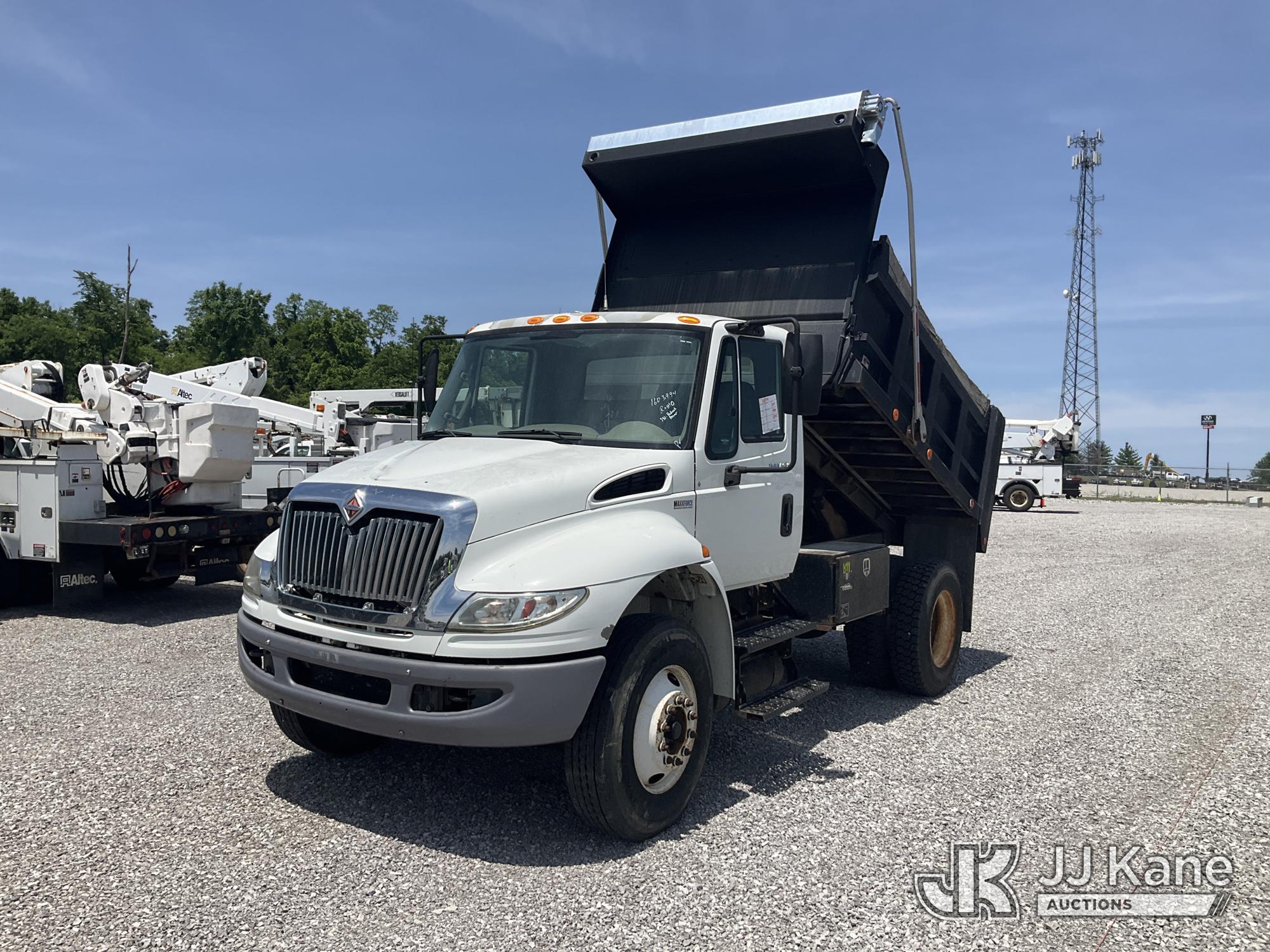 Photo of a 2013 International 4300