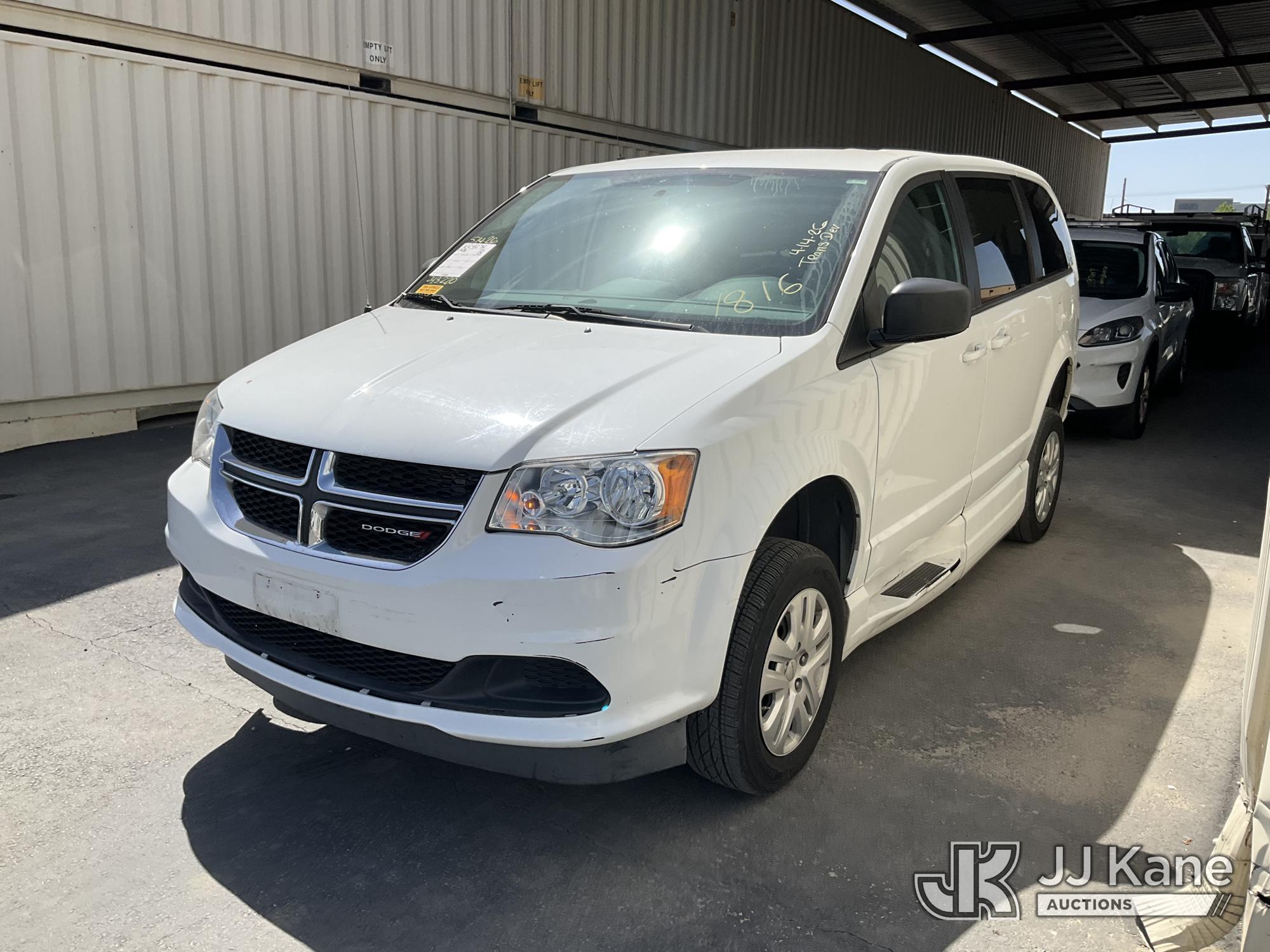 Photo of a 2018 Dodge Grand Caravan