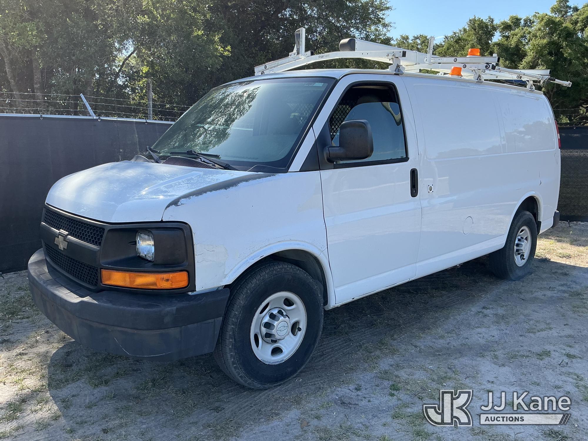 Photo of a 2015 Chevrolet Express G2500