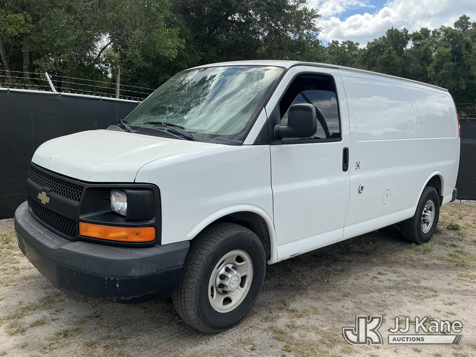 Photo of a 2016 Chevrolet Express G2500