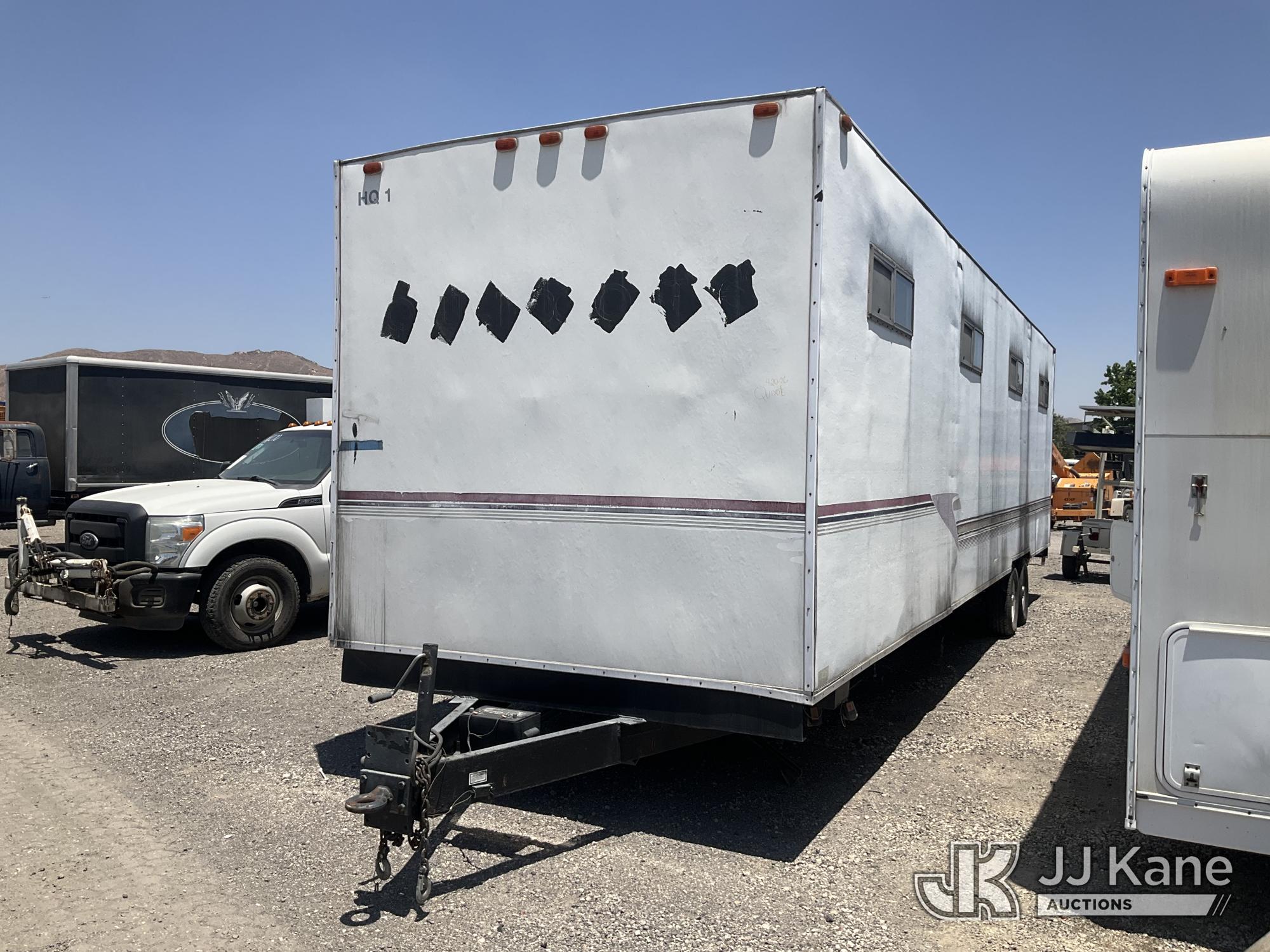 1988 PACIFIC Enclosed Trailer