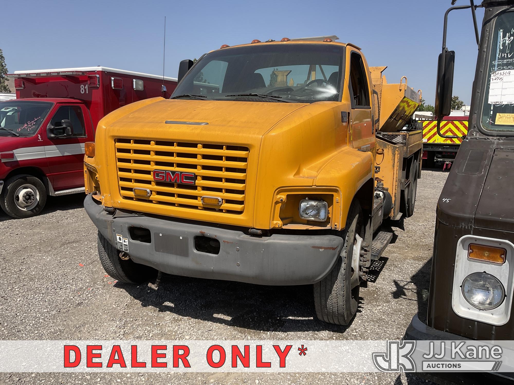 Photo of a 2006 GMC C6C042
