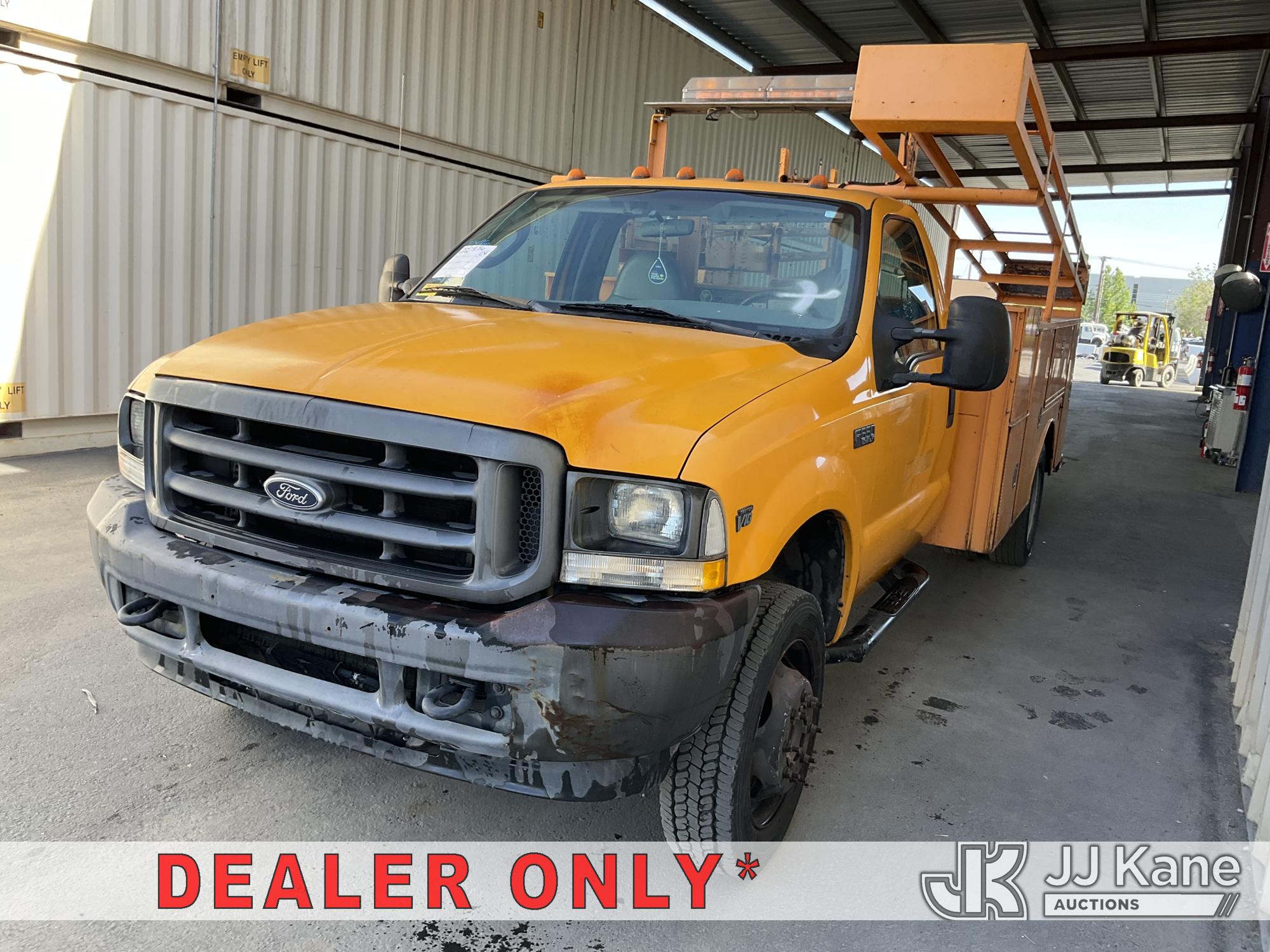 2004 Ford F-550 Regular Cab 2WD DRW Service Truck