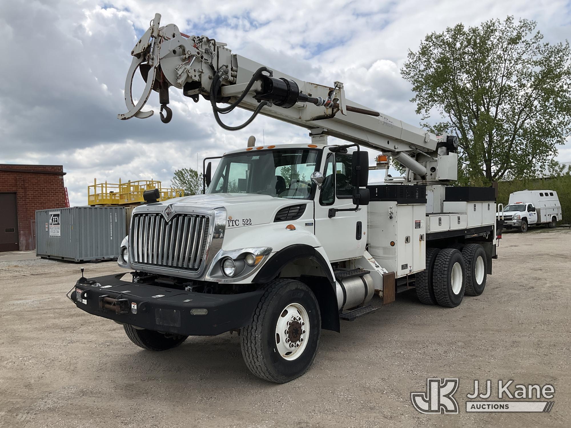 Photo of a 2009 International 7400