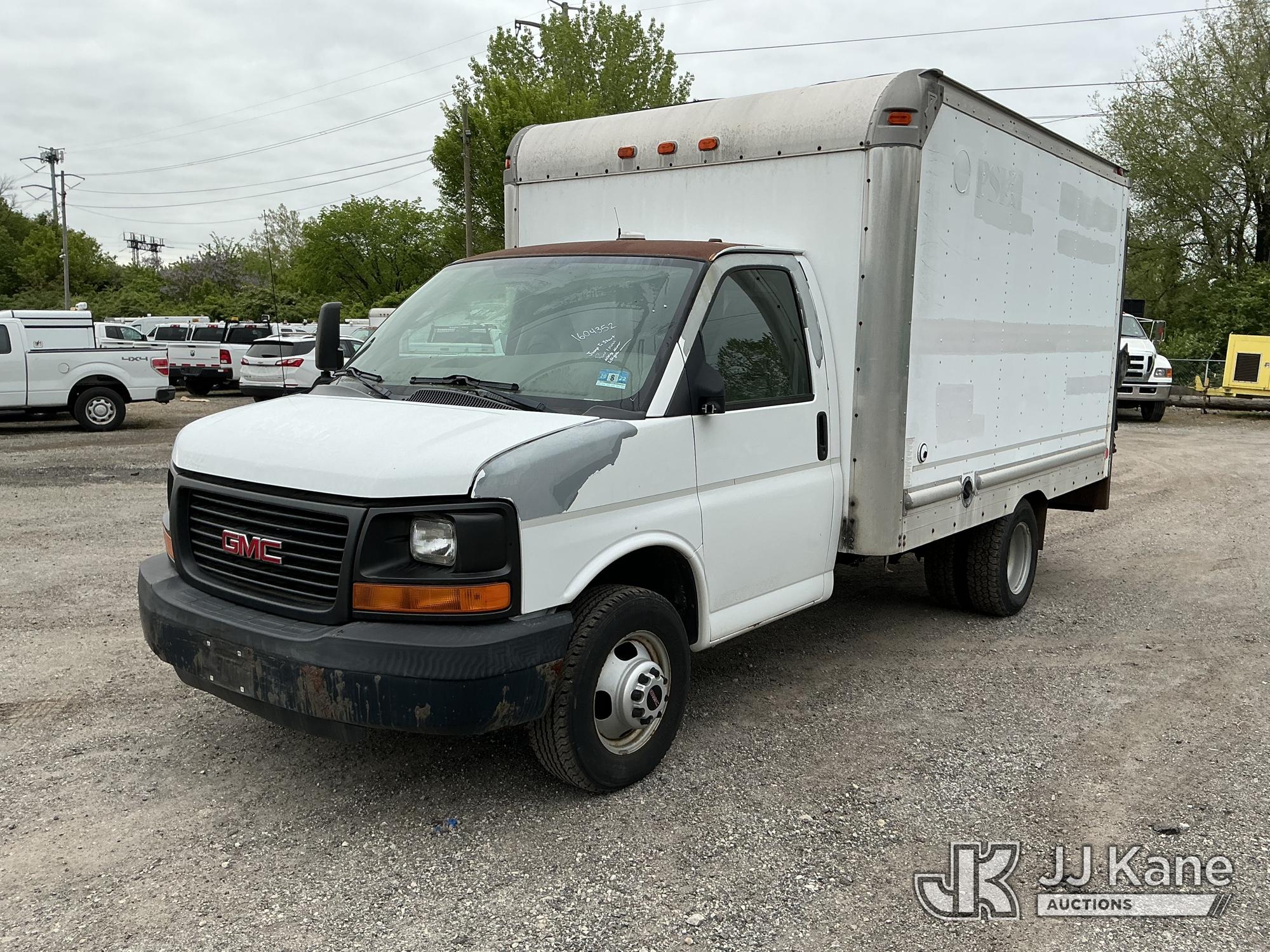 Photo of a 2007 GMC Savana G3500
