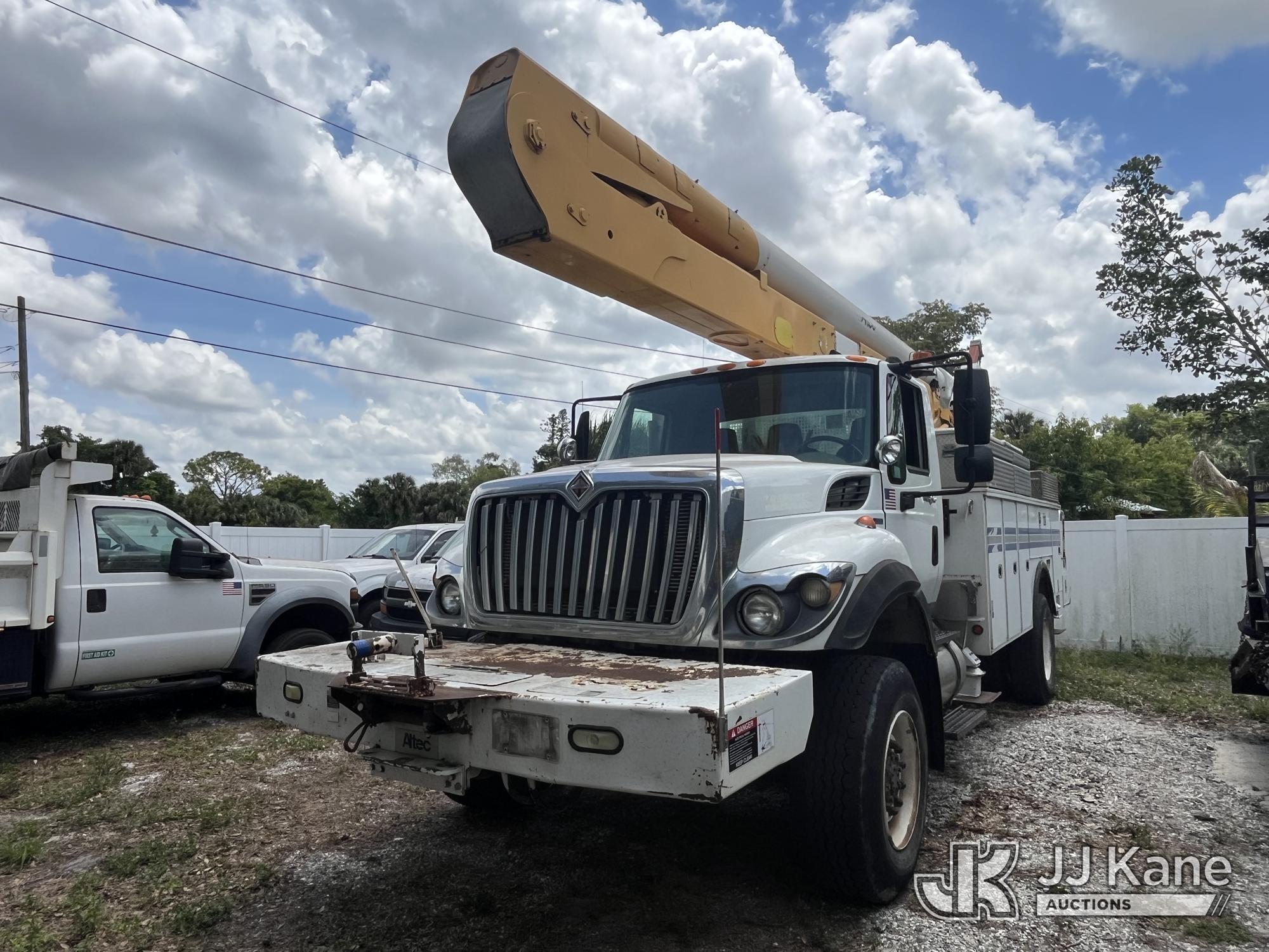 Photo of a 2011 International 7300