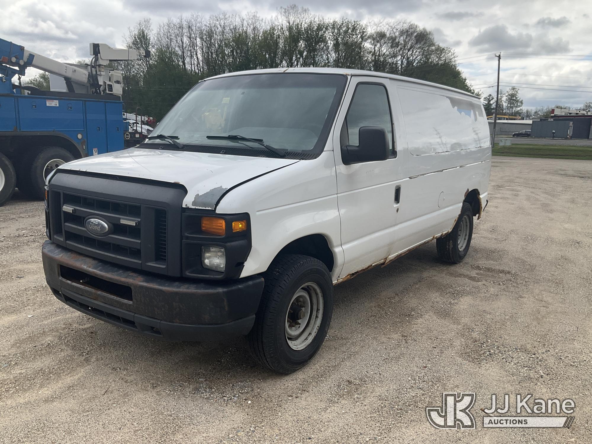 Photo of a 2013 Ford Econoline