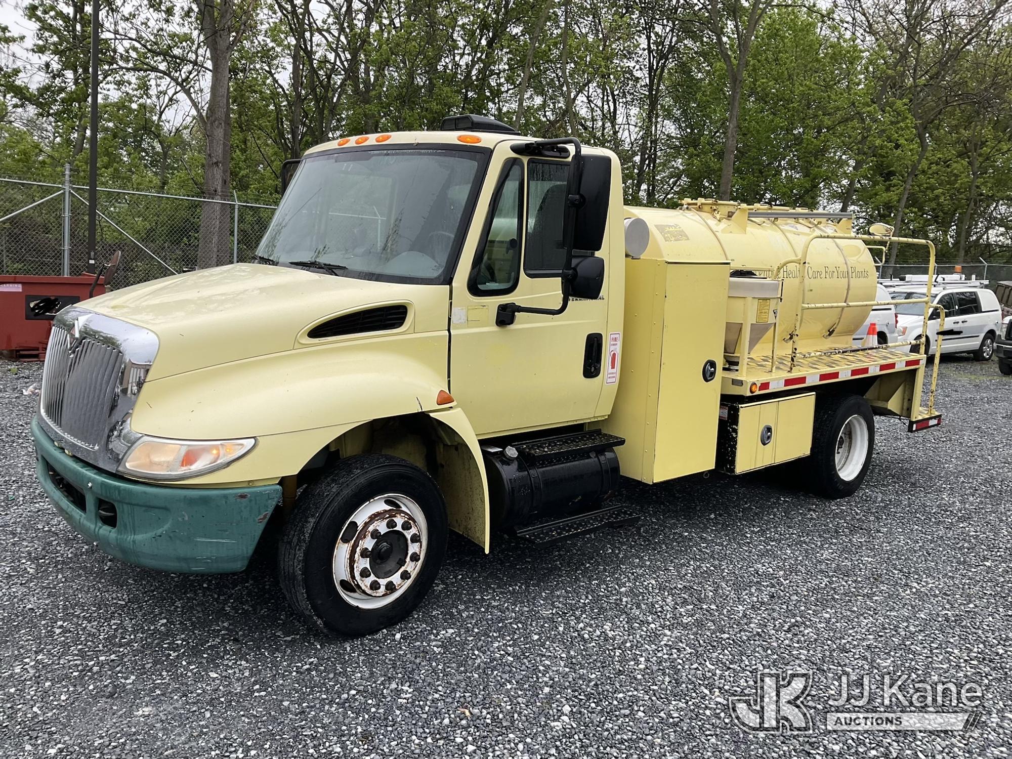 Photo of a 2006 International 4200