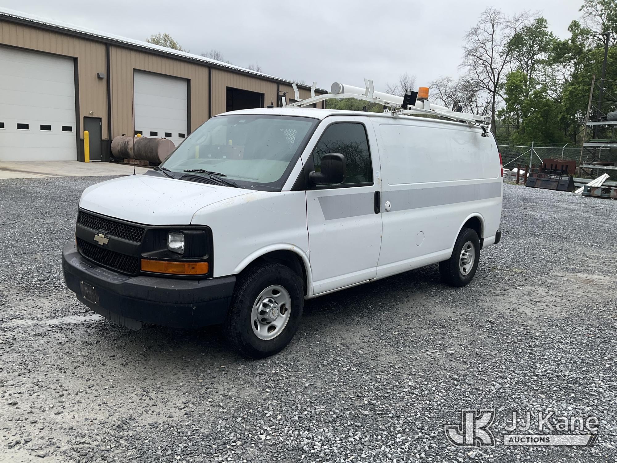 Photo of a 2011 Chevrolet Express G2500