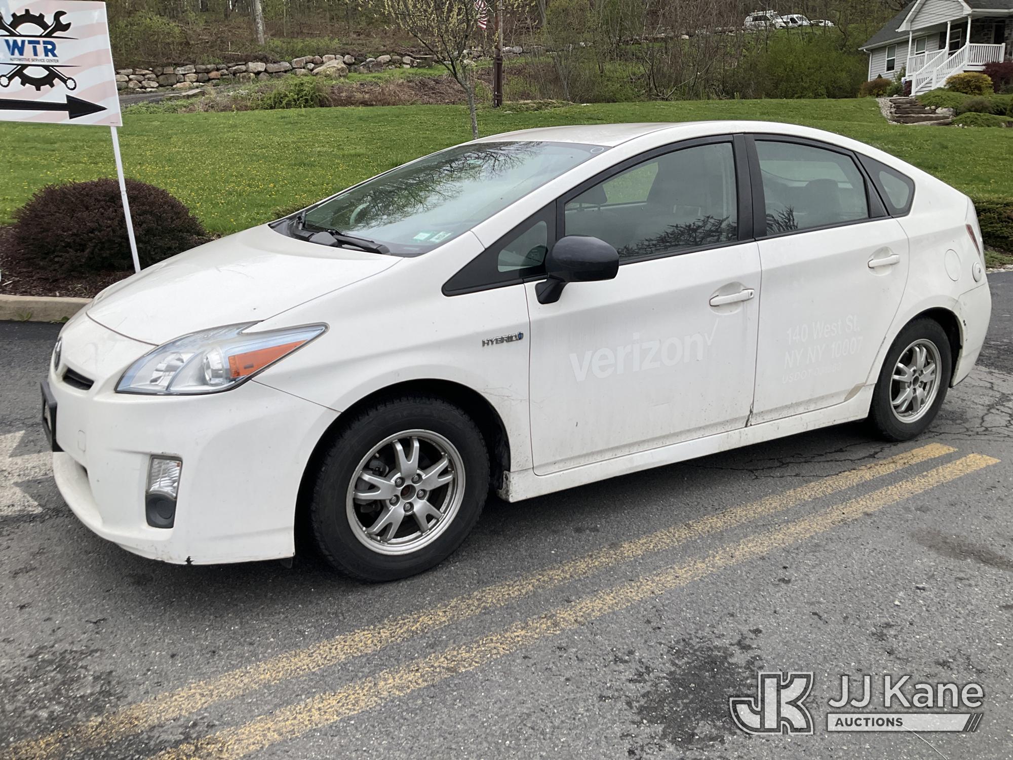 2010 Toyota Prius Hybrid 4-Door Hatch Back