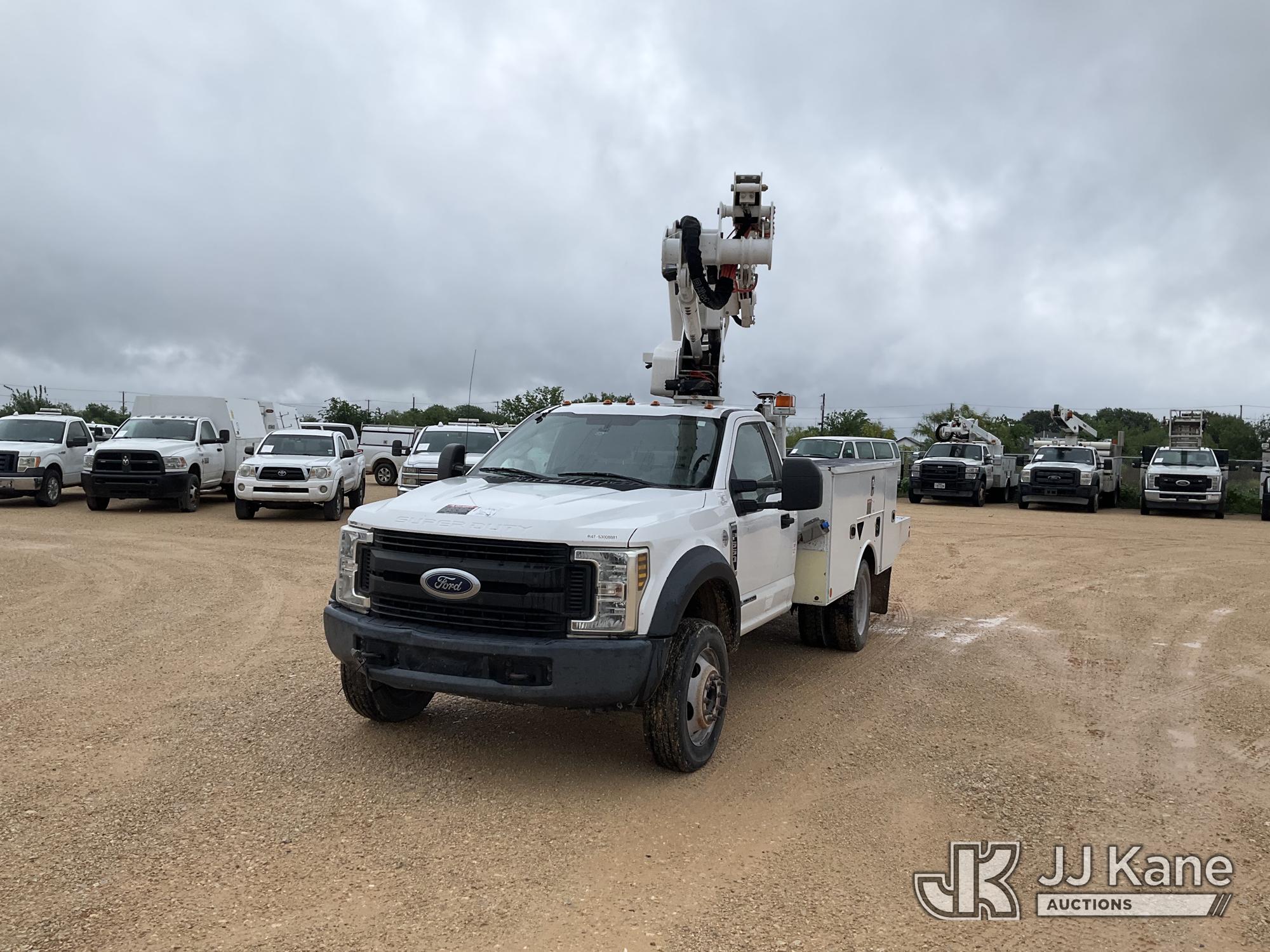 Photo of a 2018 Ford F550