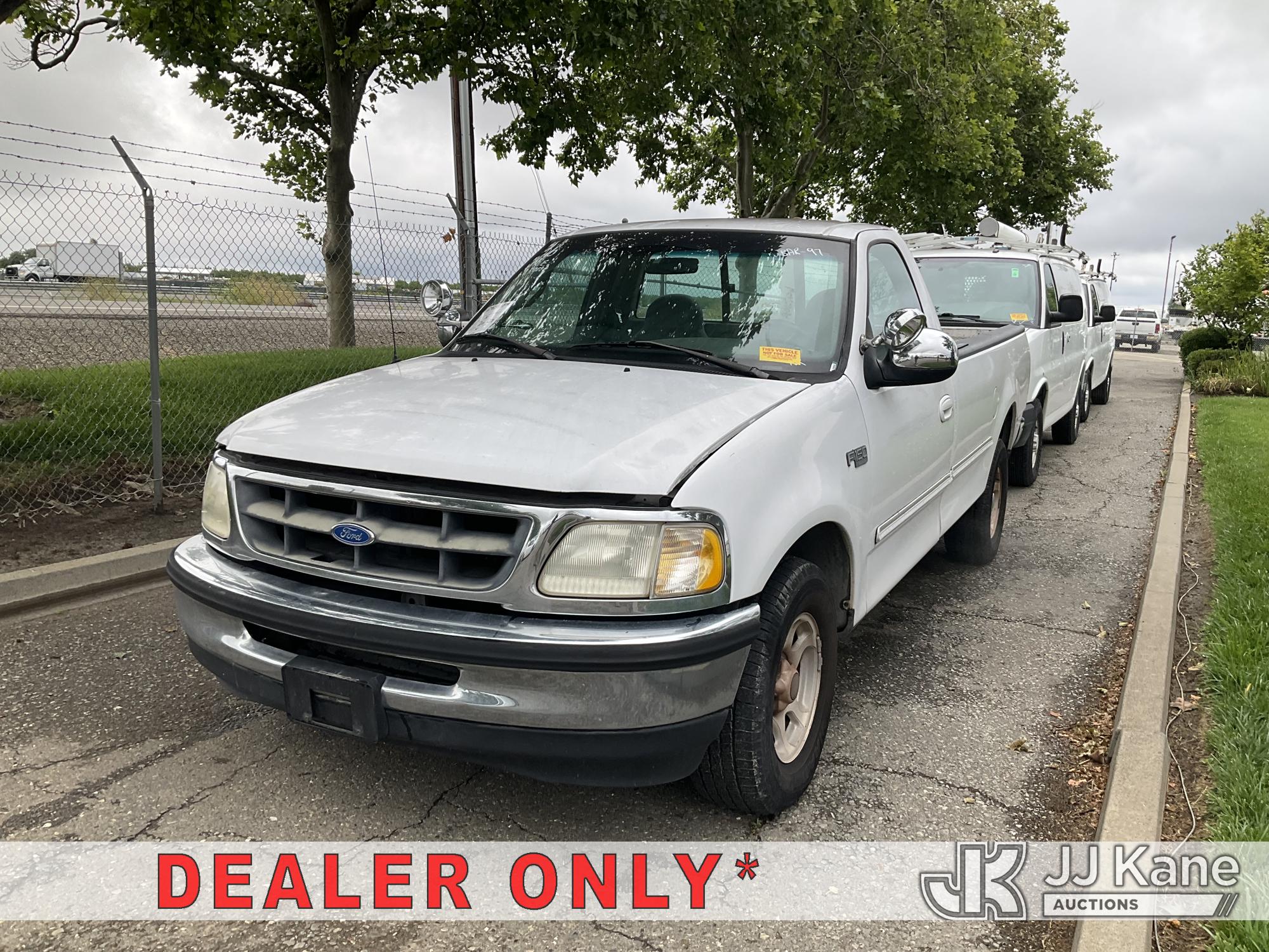 Photo of a 1997 Ford F-150