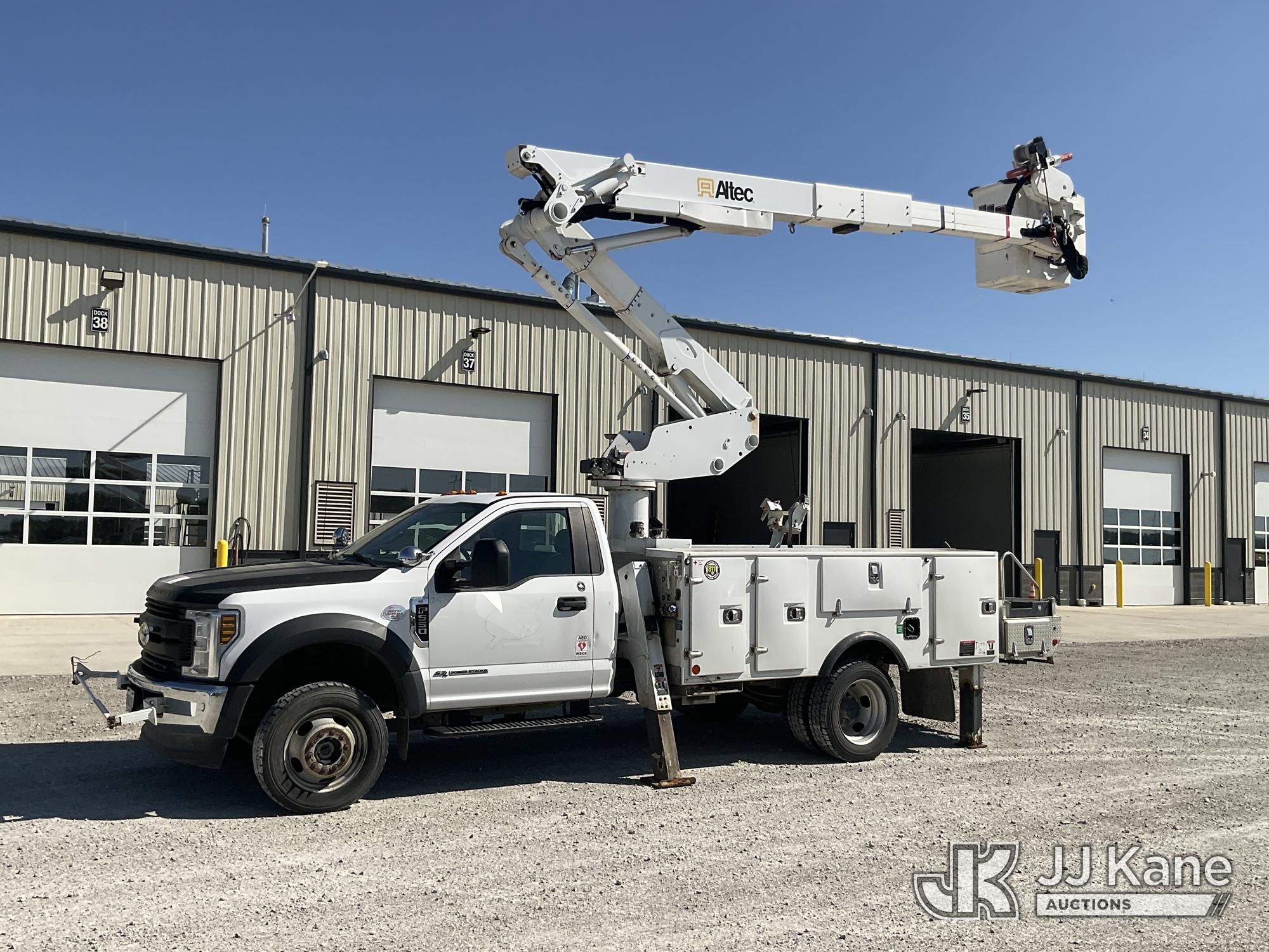 Photo of a 2019 Ford F-550
