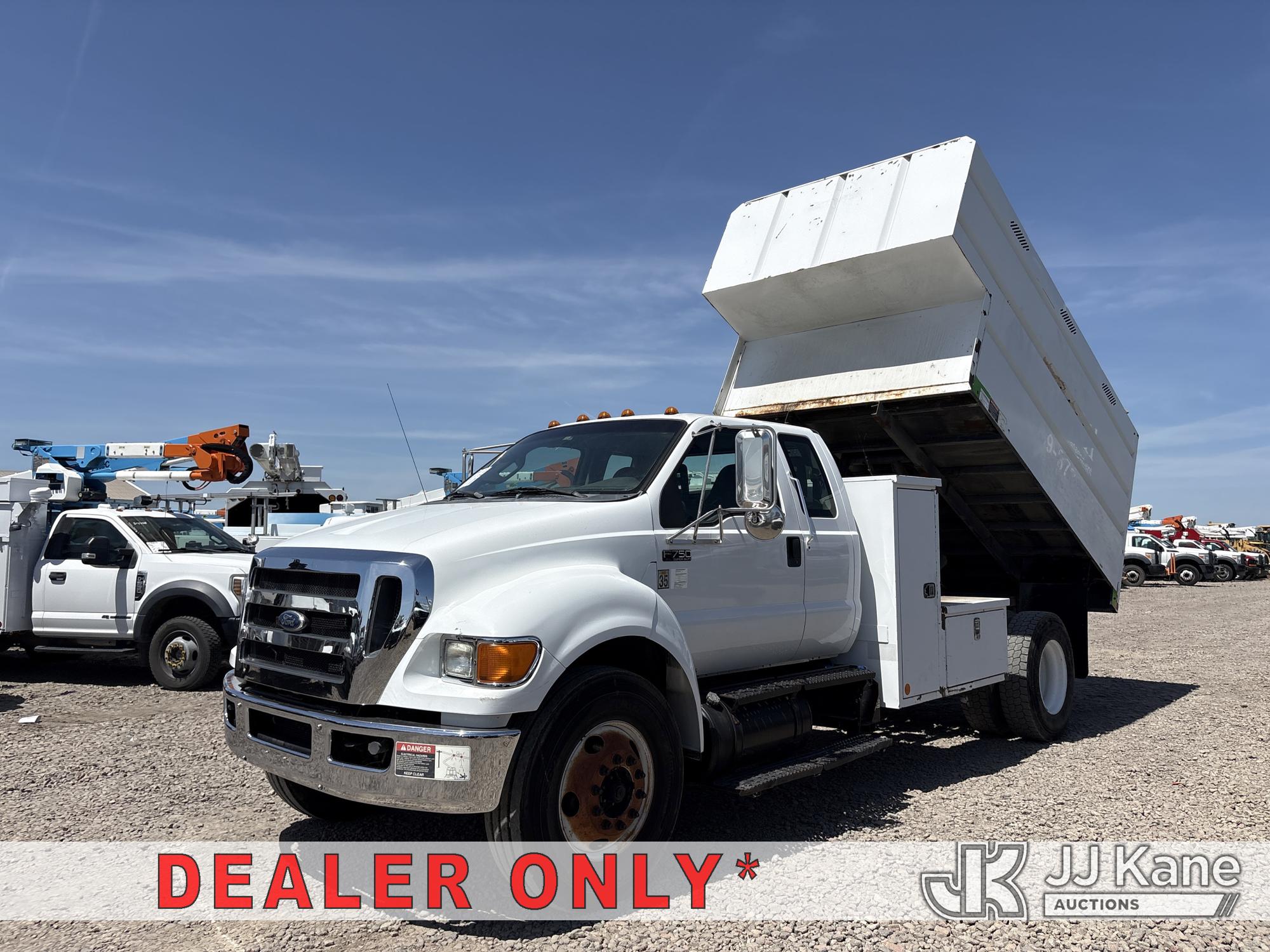Photo of a 2011 Ford F-750 Super Duty