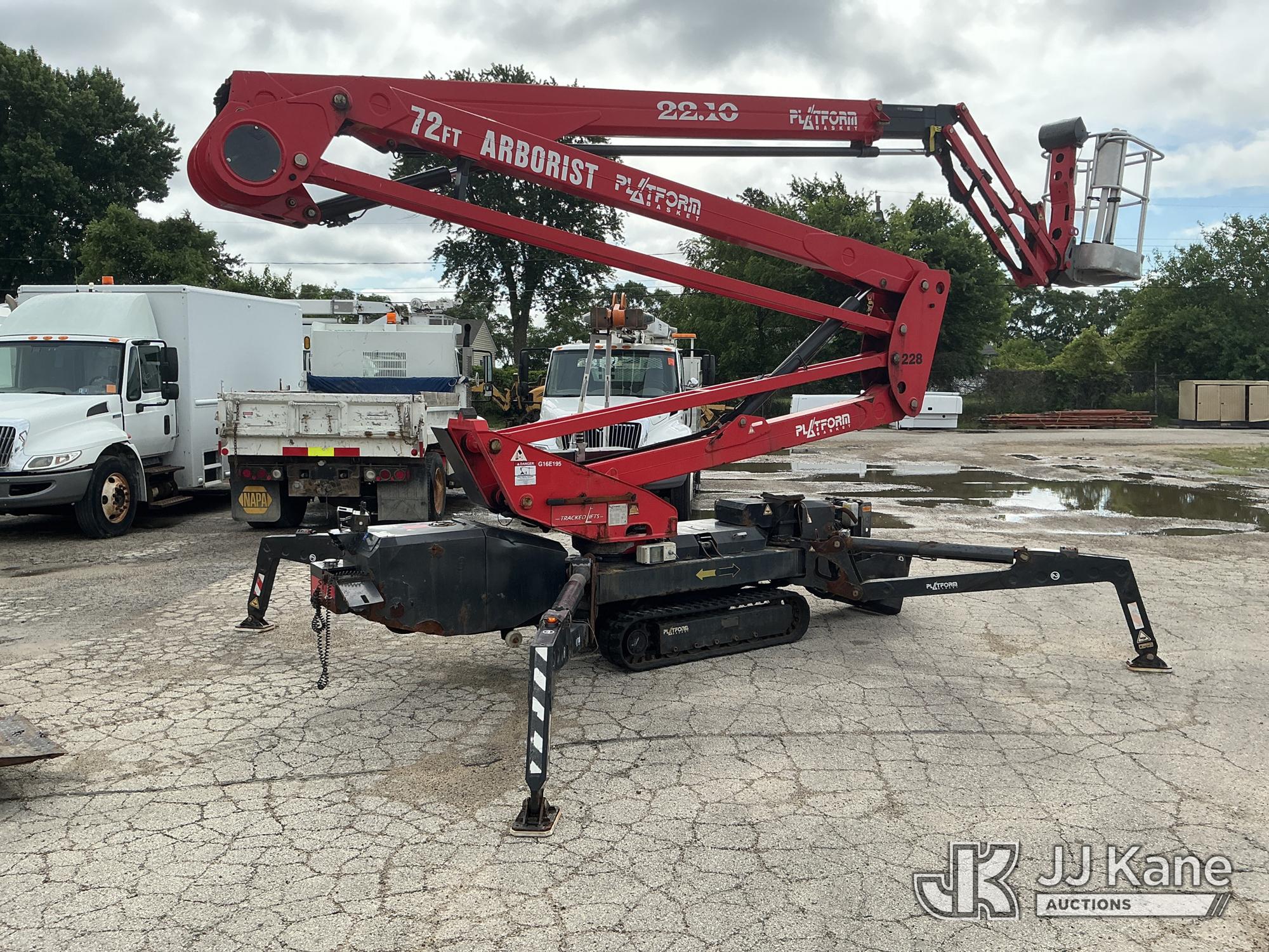 Platform Basket PB 22.10, Non-Insulated Platform Lift mounted on 2016 Platform Basket PB 22.10 Tracked Backyard Carrier, Selling With Trailer, Item # 1605156(Equipment and trailer price will be split out on invoice to reflect 80/20, equipment to trailer price ratio for tax purposes.)