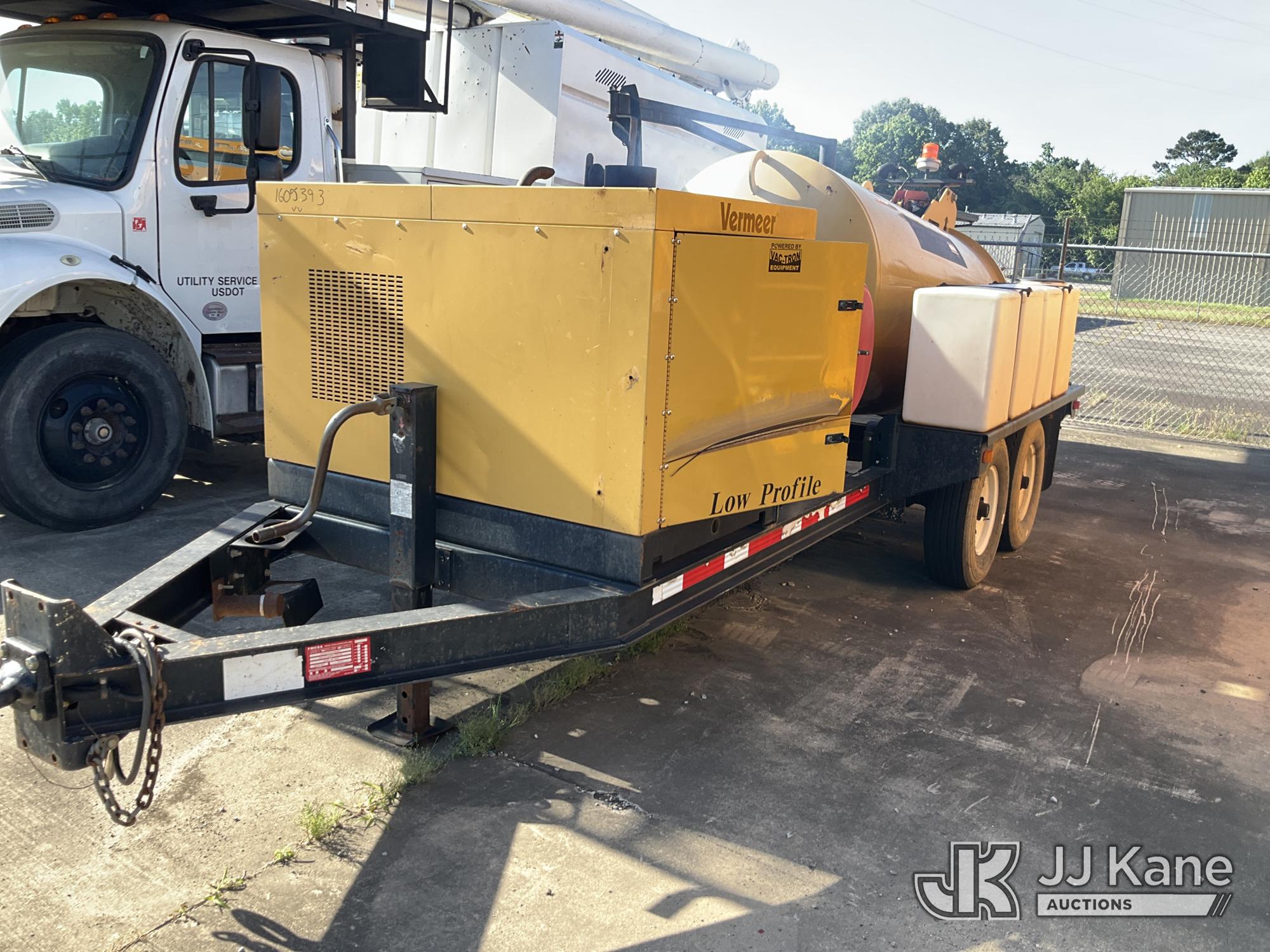 Photo of a 2015 Vac-Tron LP833XDT