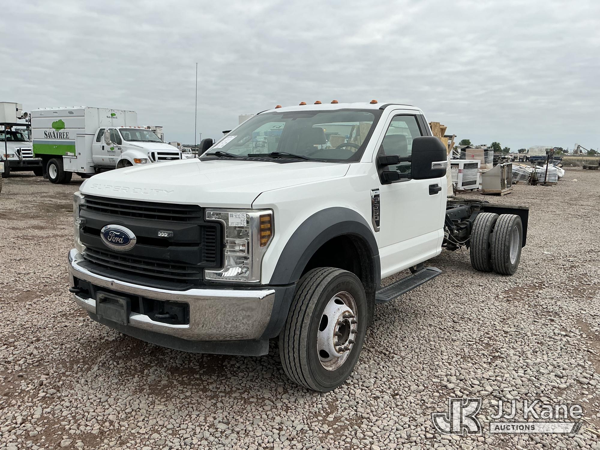 Photo of a 2018 Ford F-550