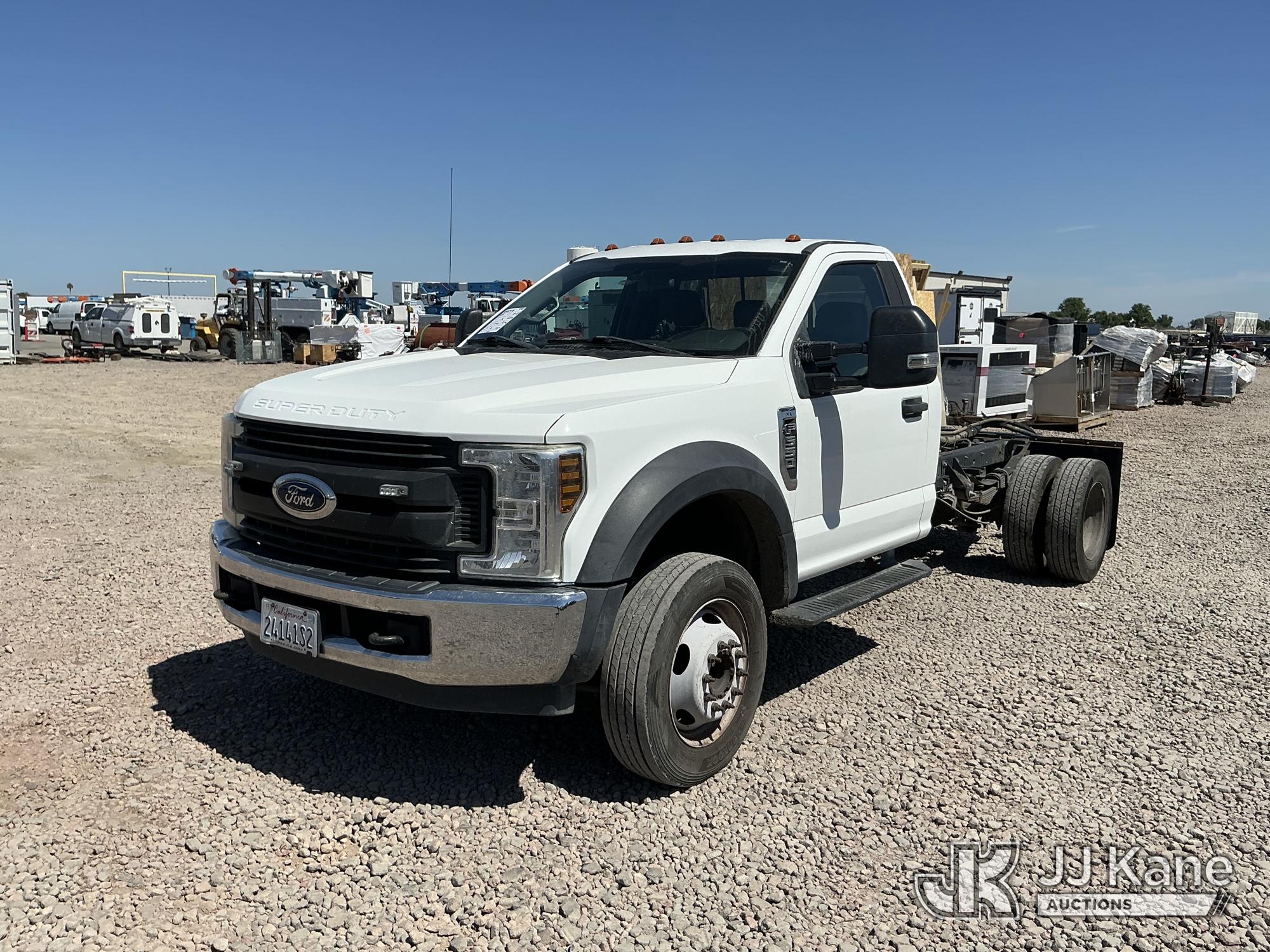 Photo of a 2018 Ford F-550