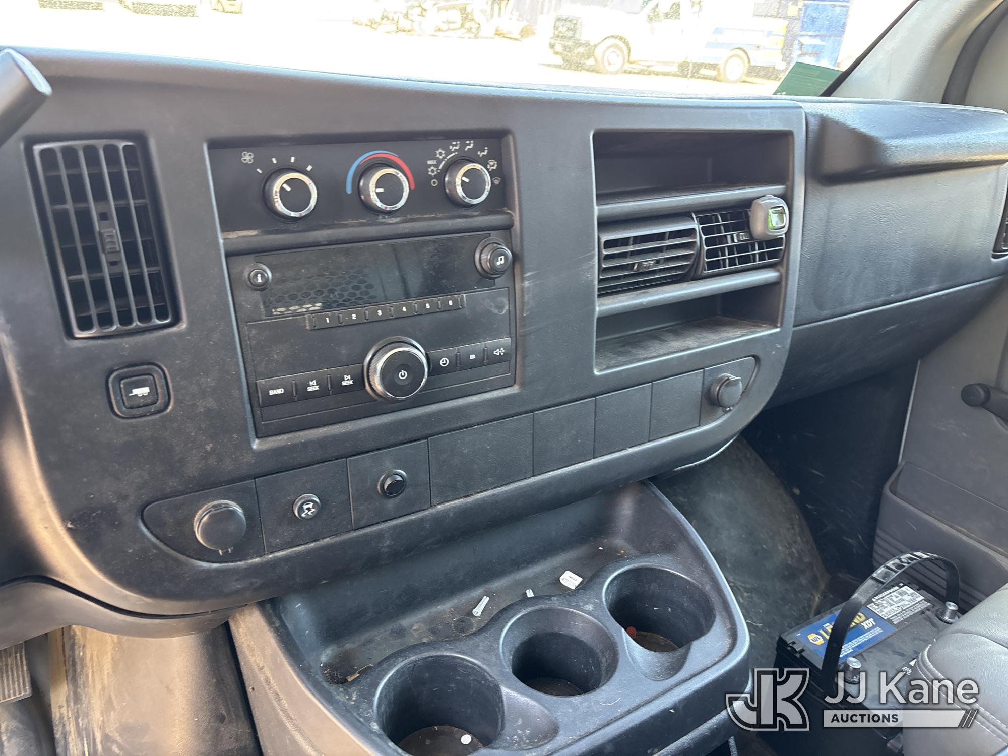 2011 Chevrolet EXPRESS G2500