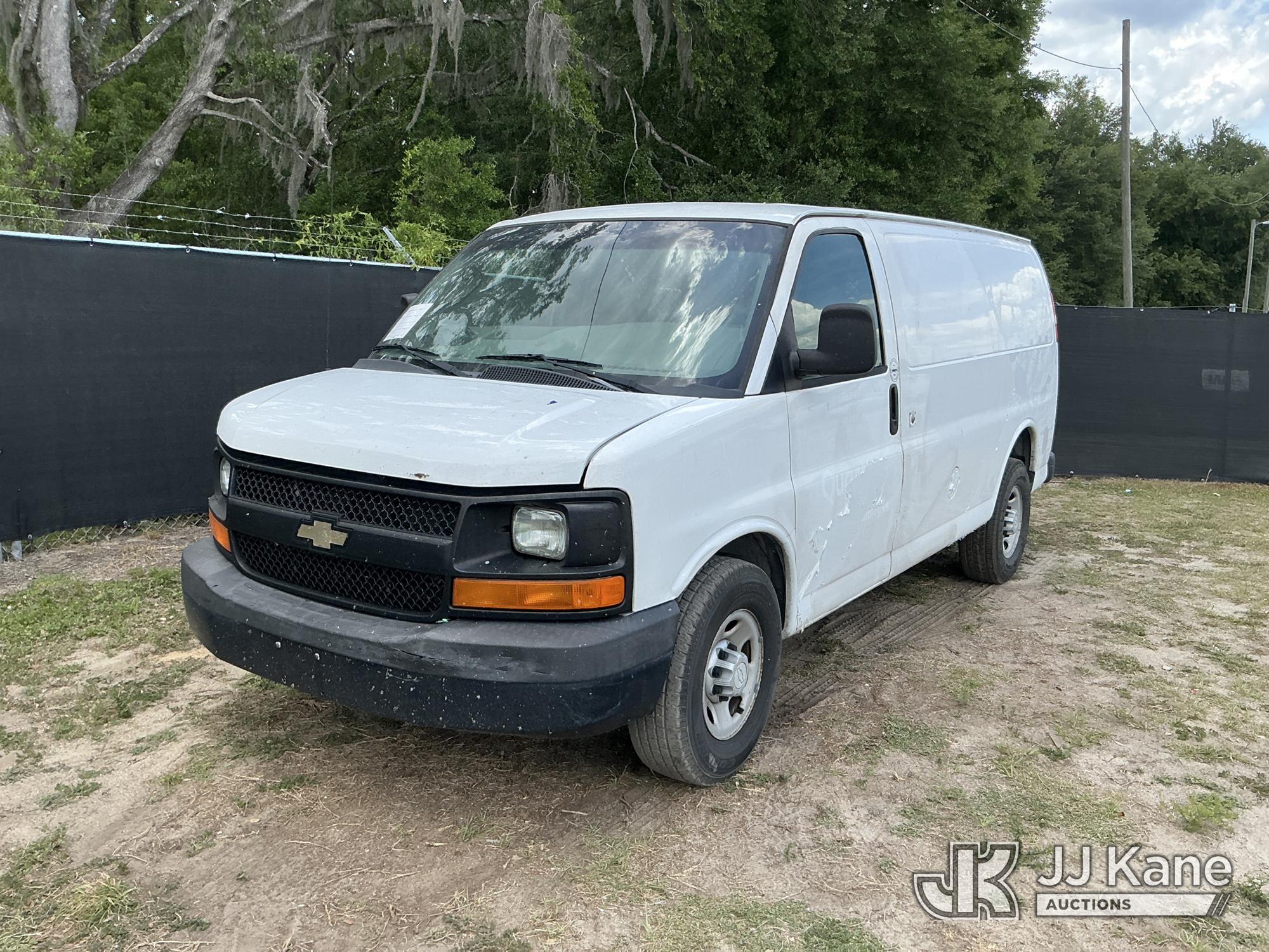 Photo of a 2017 Chevrolet Express G2500