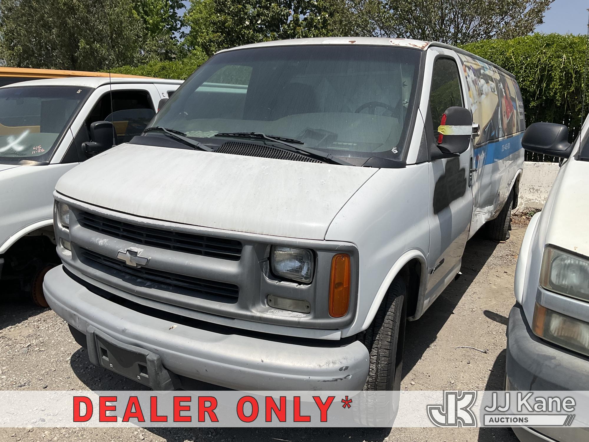 Photo of a 2002 Chevrolet Express